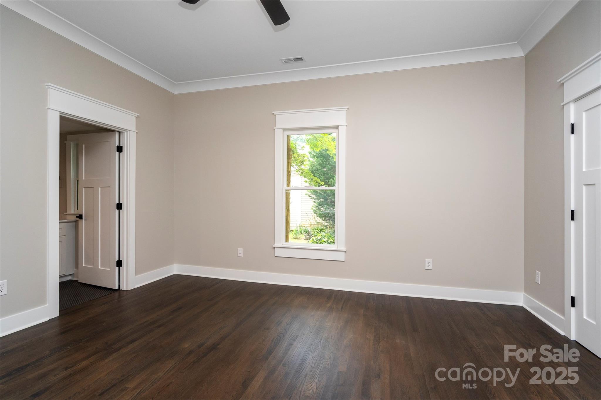 420 E Bank Street — Salisbury