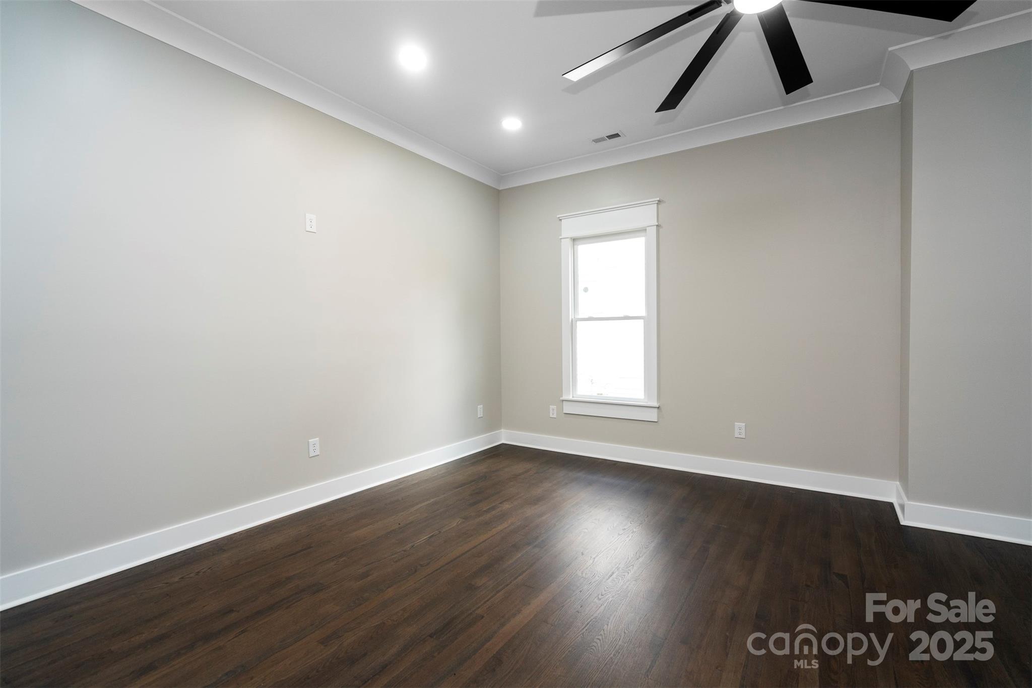 420 E Bank Street — Salisbury