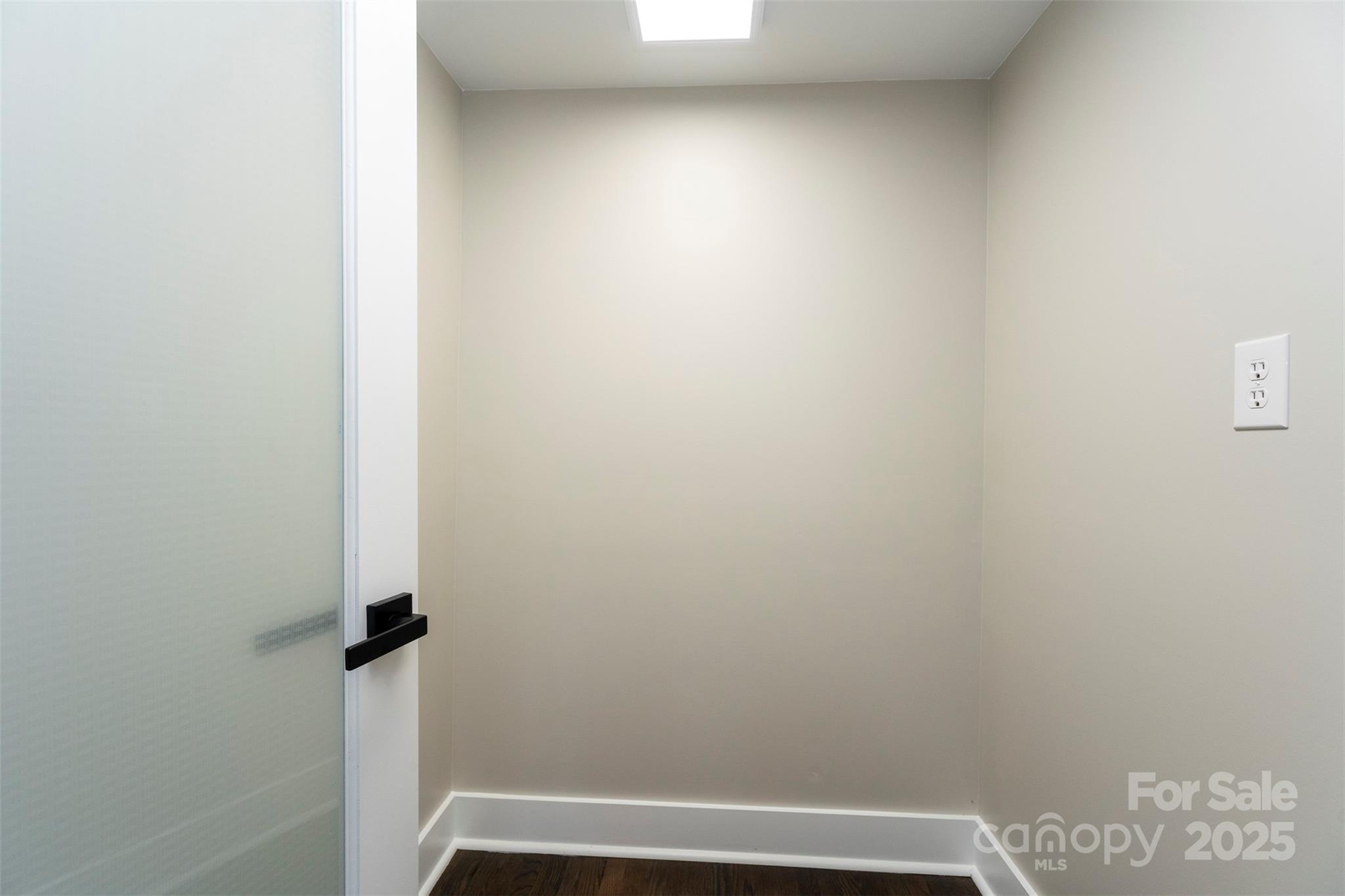 420 E Bank Street — Salisbury