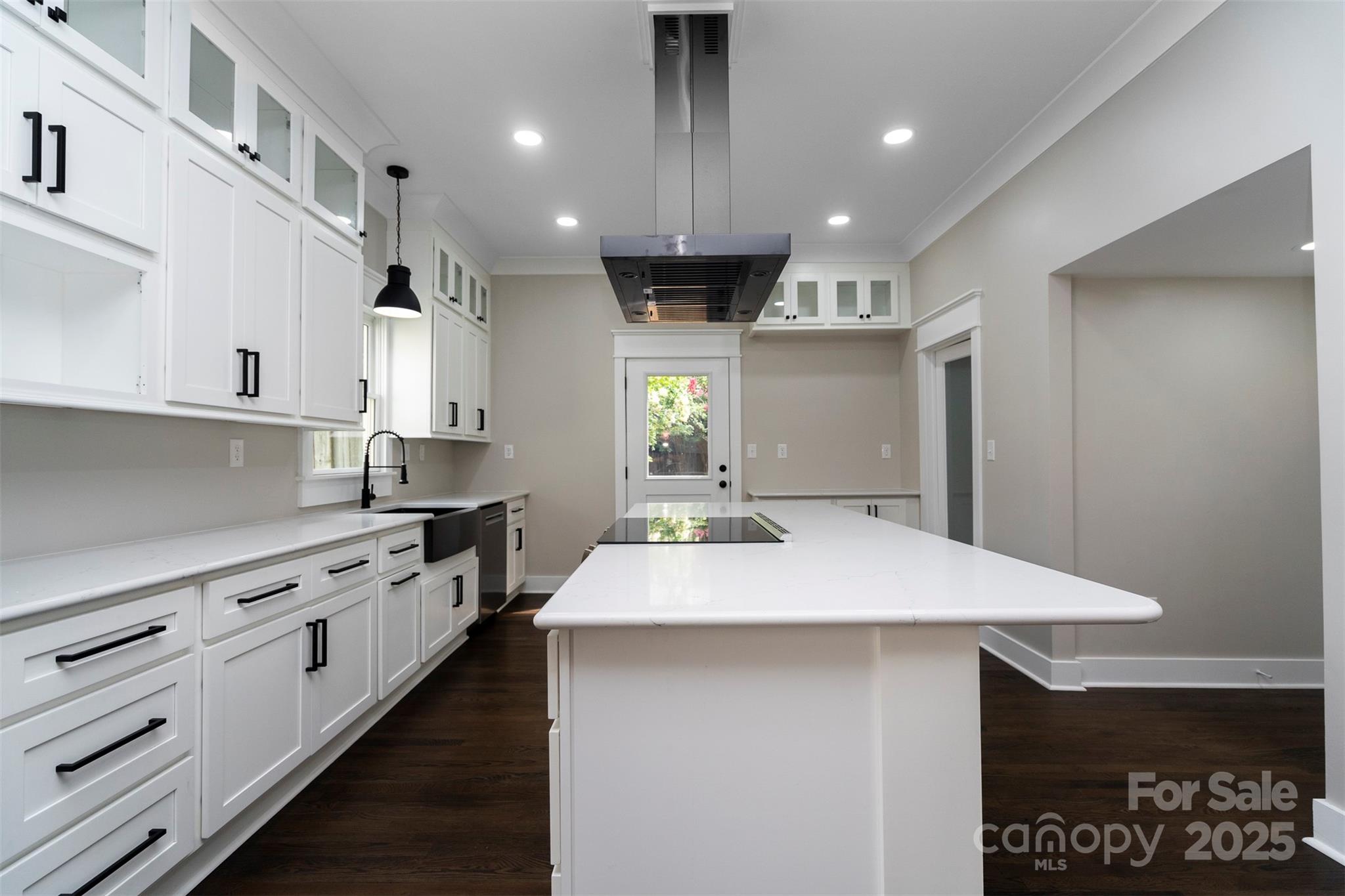 420 E Bank Street — Salisbury