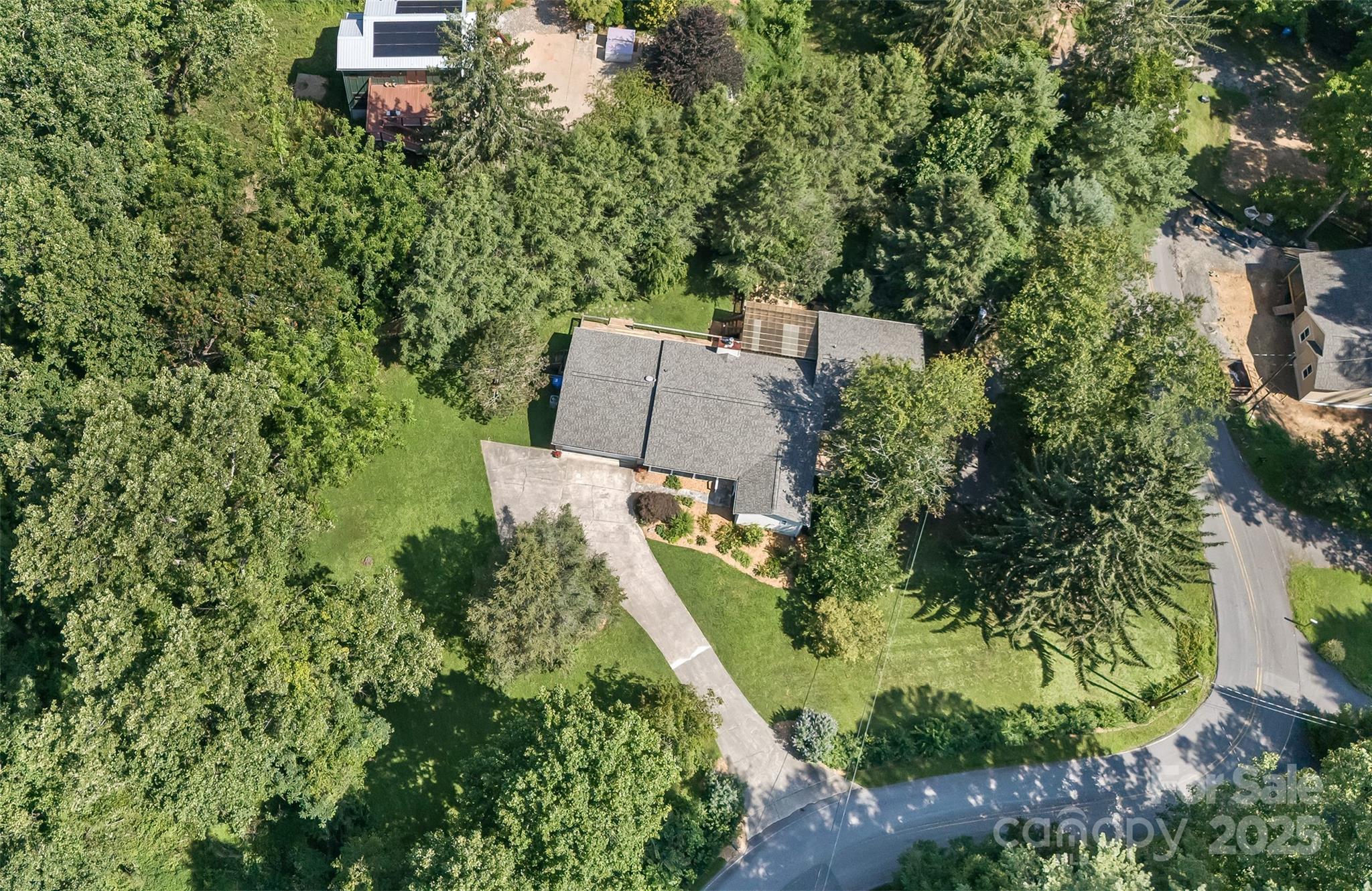 15 Beaverdam Knoll Road — Asheville