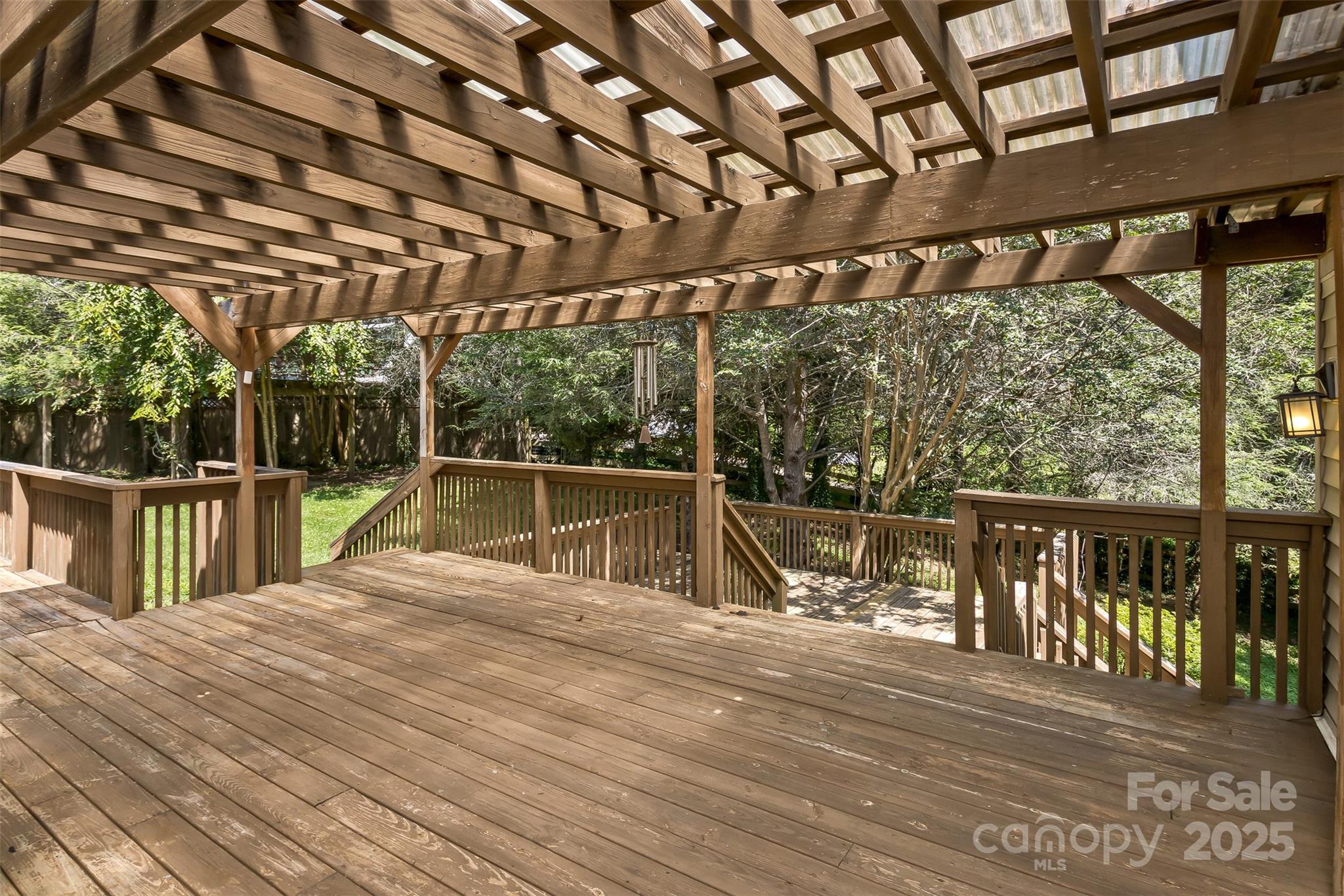 15 Beaverdam Knoll Road — Asheville
