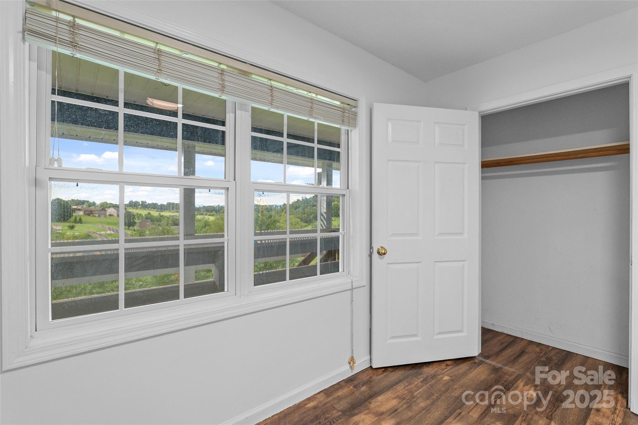 271 Breton Ridge Road — Leicester
