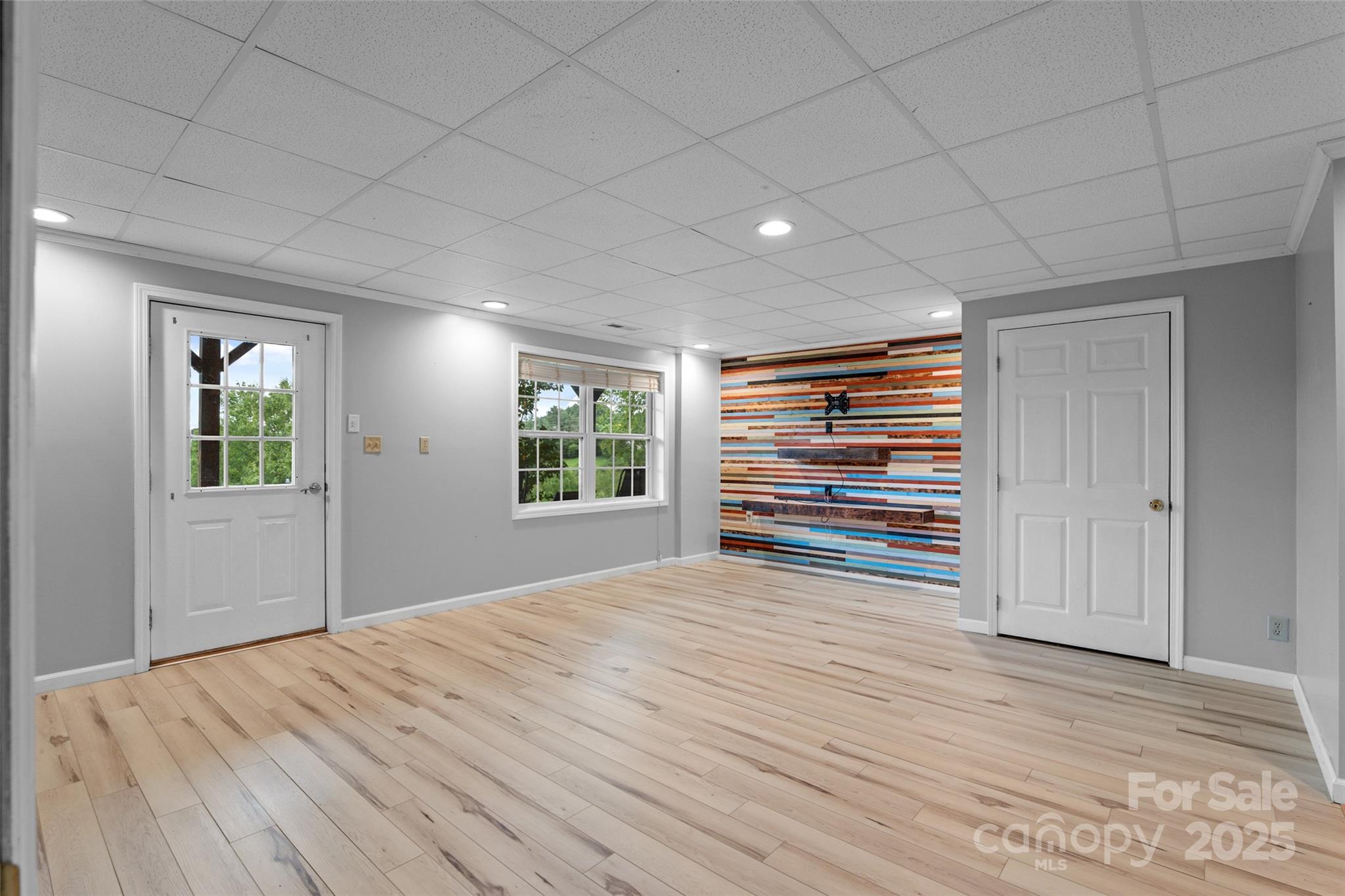 271 Breton Ridge Road — Leicester