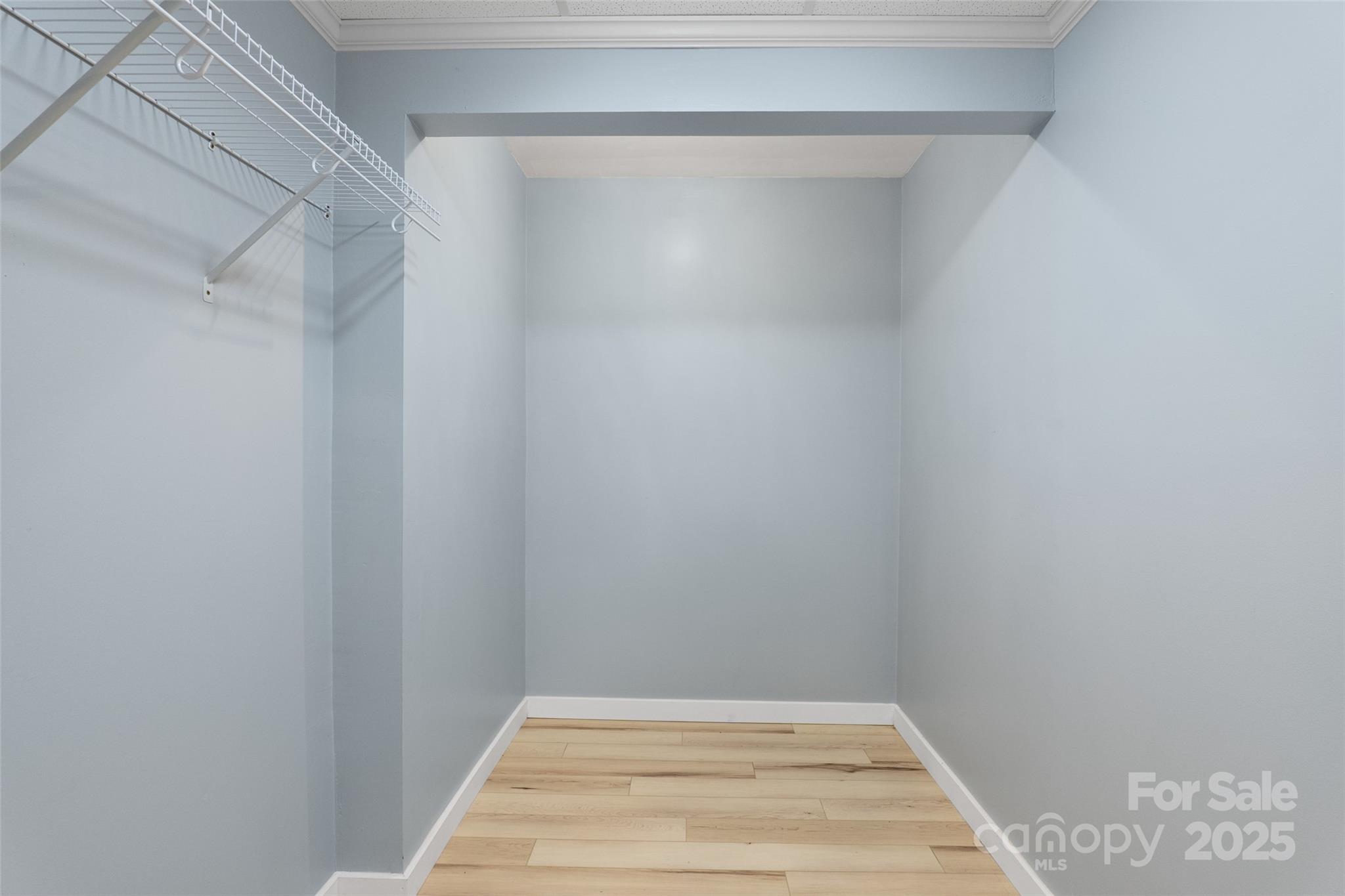 271 Breton Ridge Road — Leicester