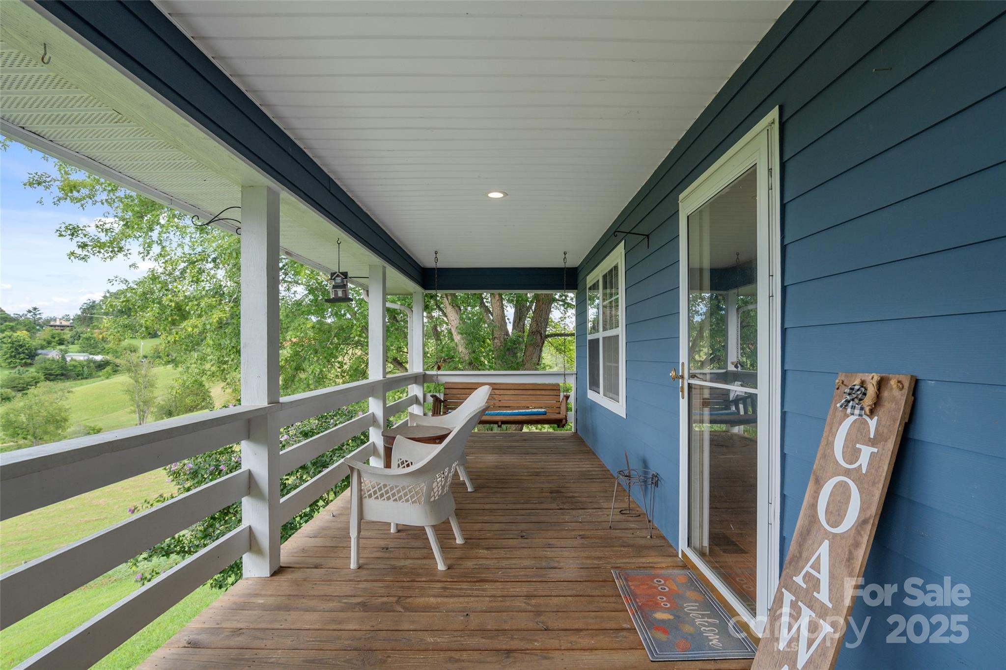 271 Breton Ridge Road — Leicester