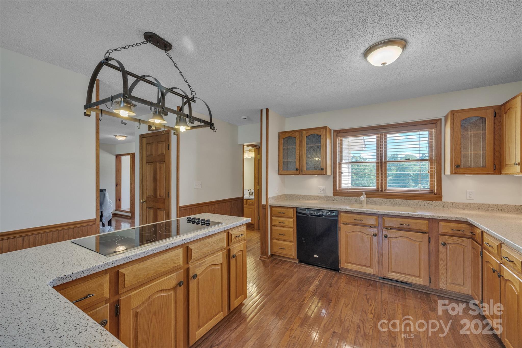 1144 Old Mountain Road — Statesville