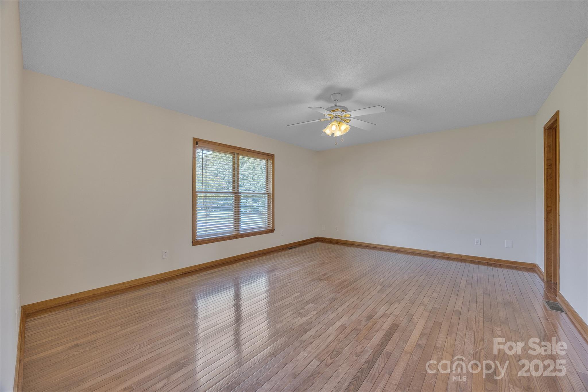 1144 Old Mountain Road — Statesville