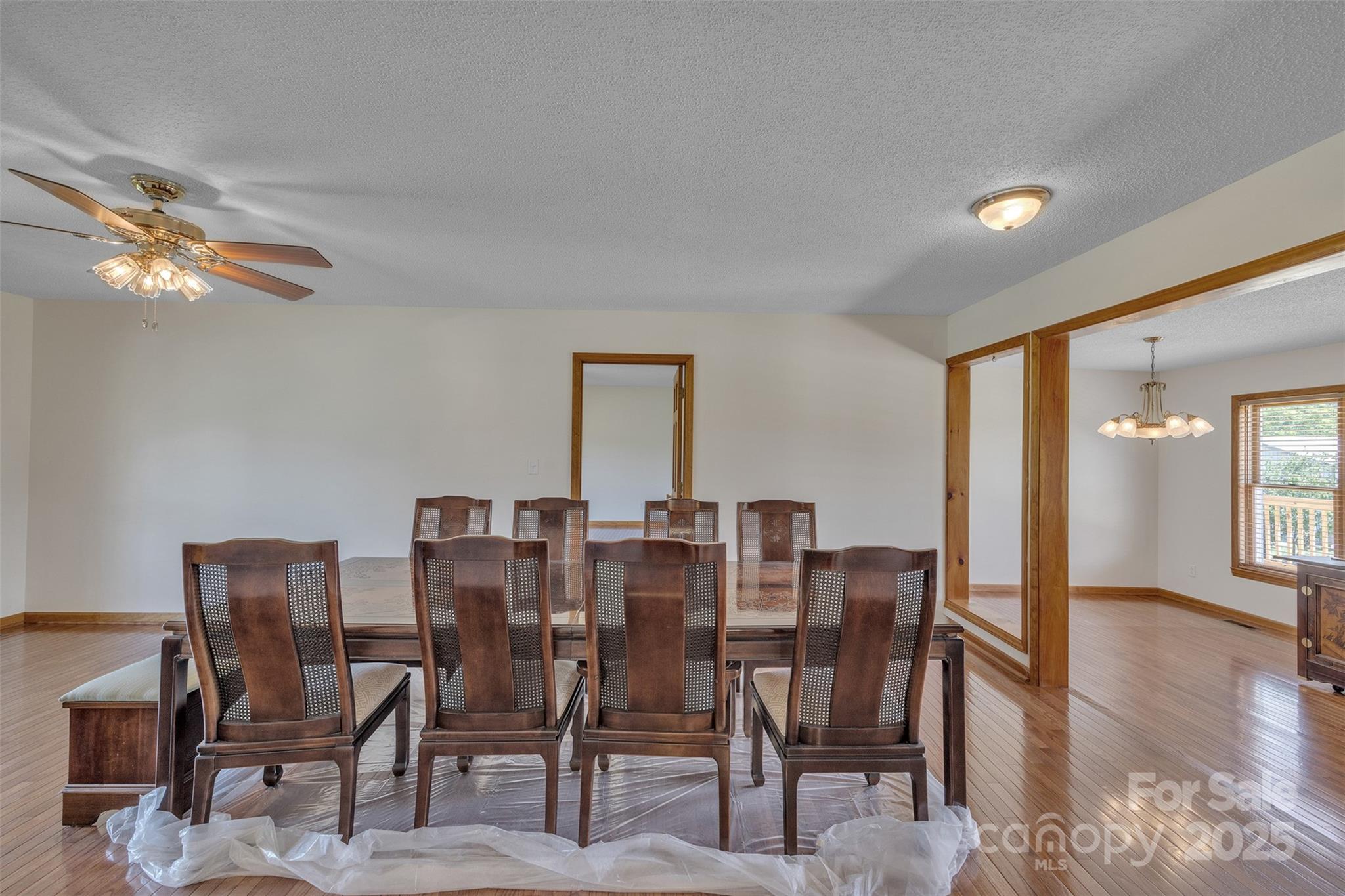 1144 Old Mountain Road — Statesville