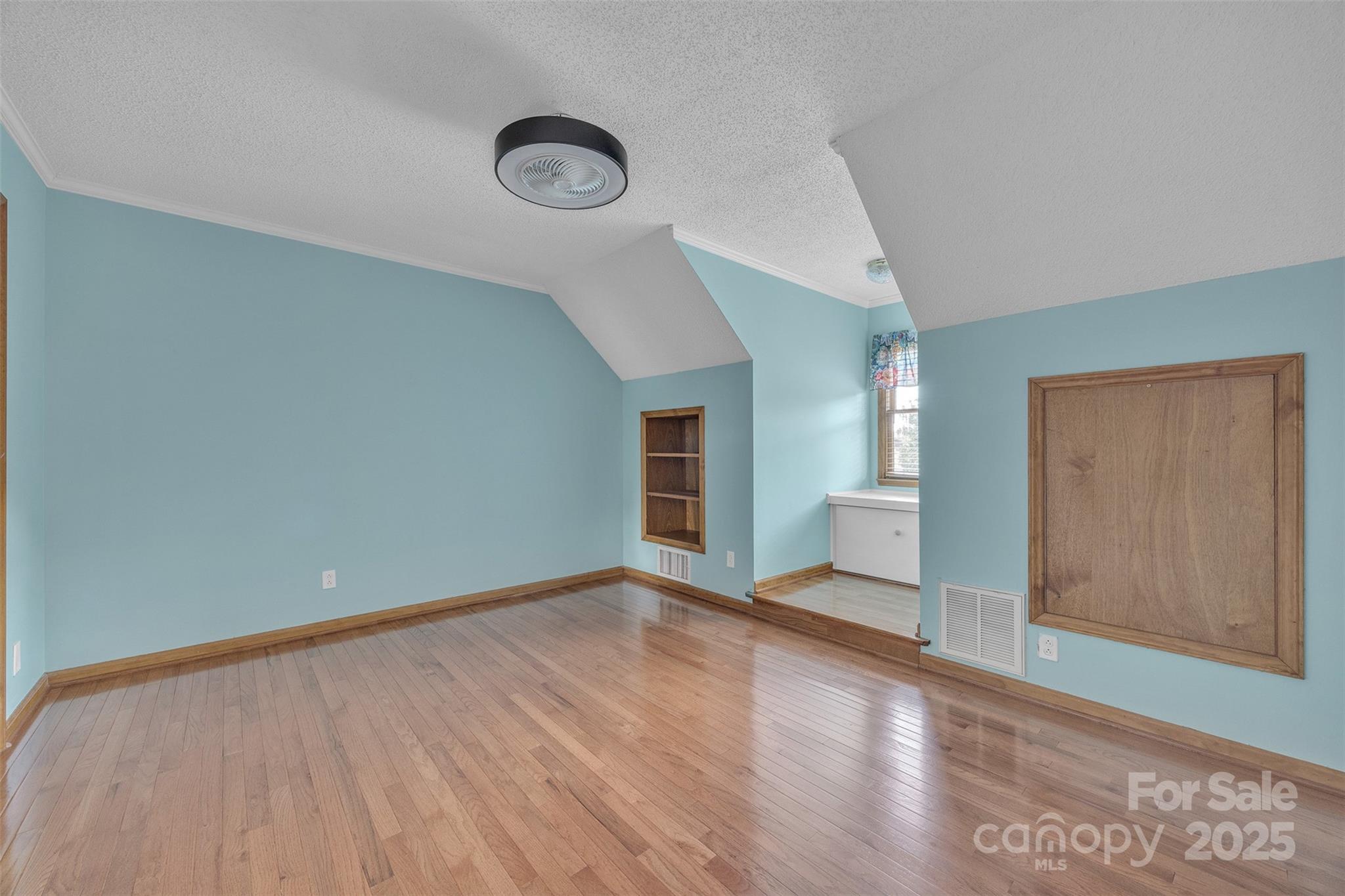 1144 Old Mountain Road — Statesville