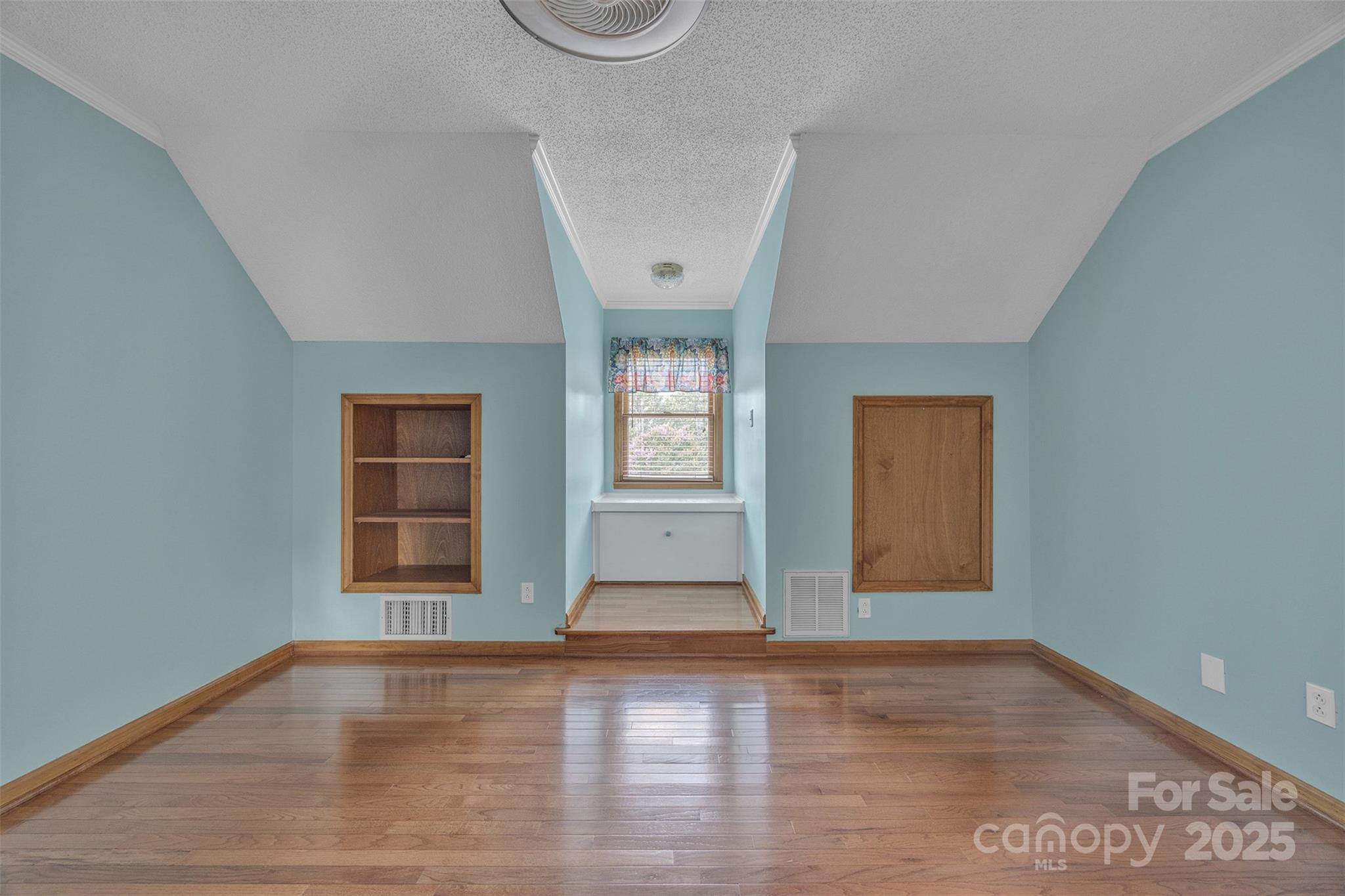 1144 Old Mountain Road — Statesville