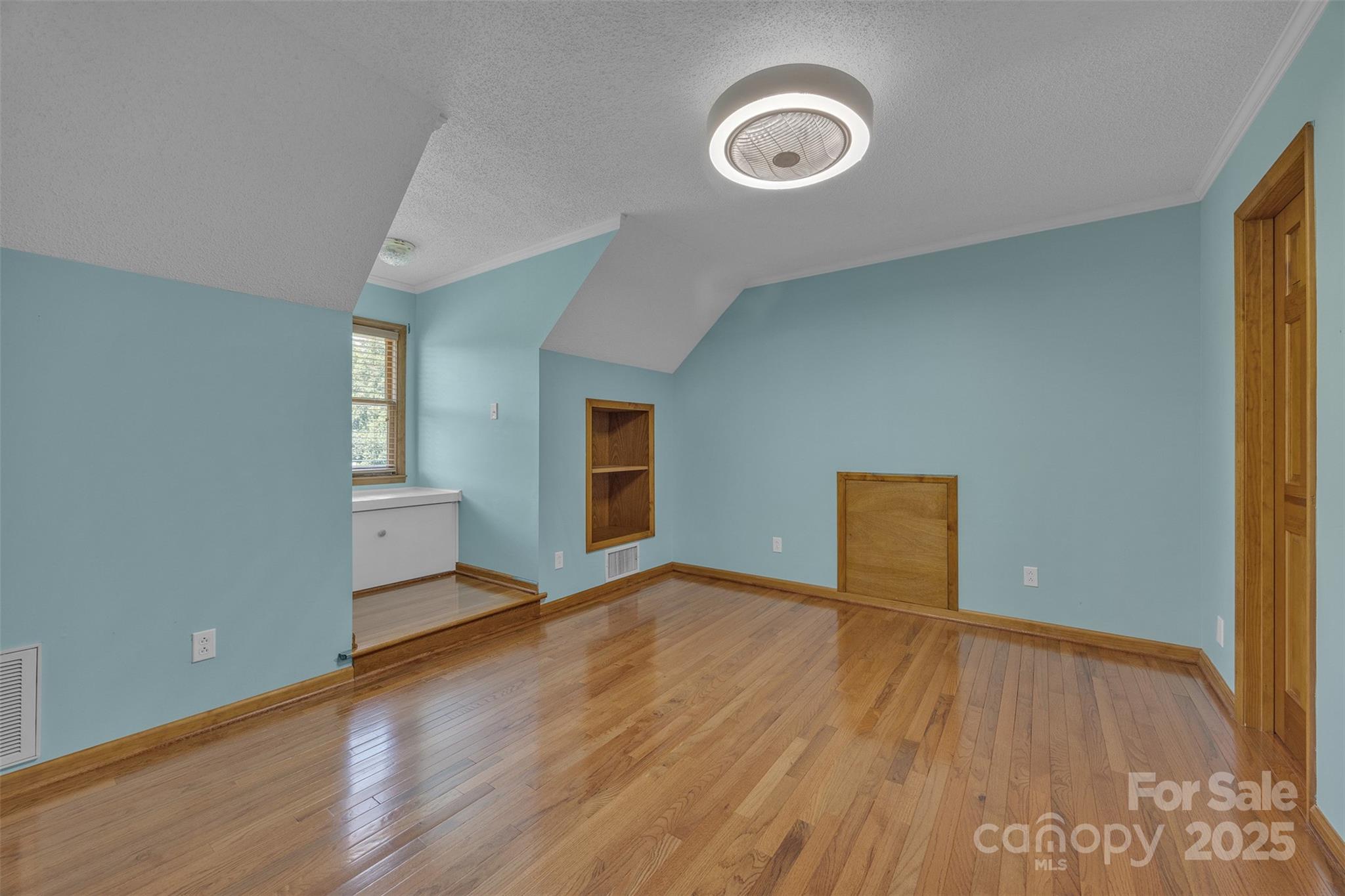 1144 Old Mountain Road — Statesville