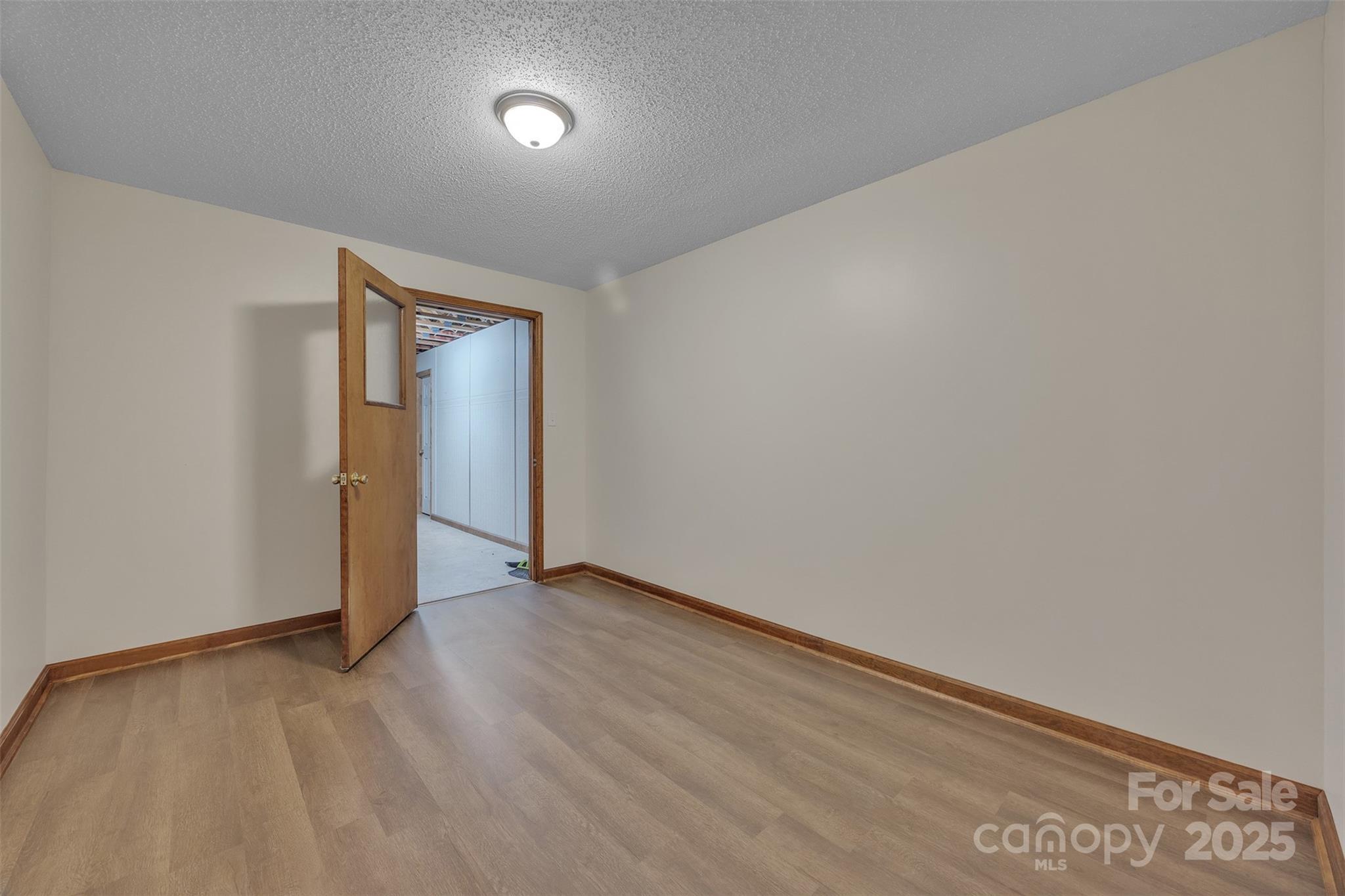 1144 Old Mountain Road — Statesville