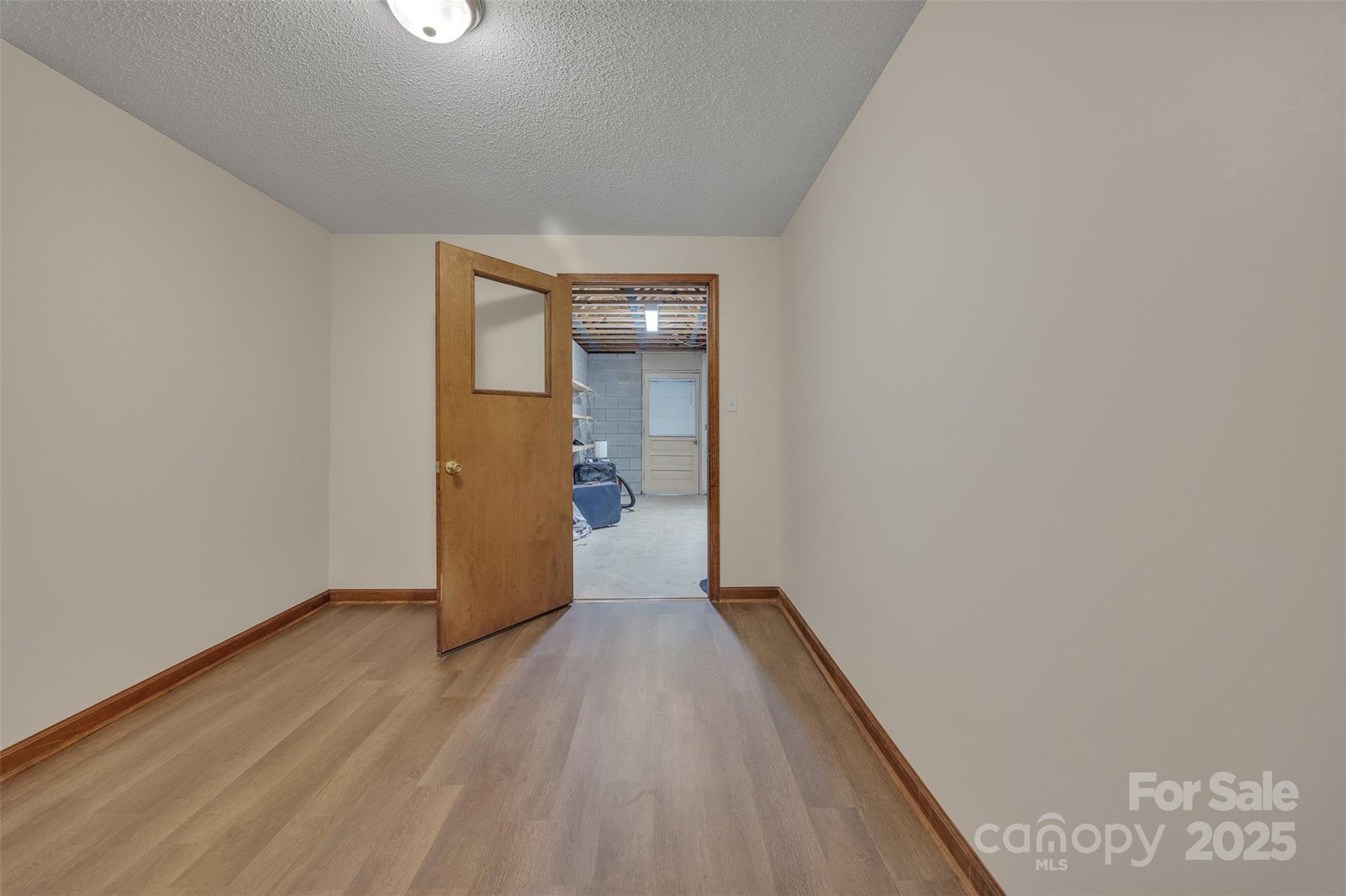 1144 Old Mountain Road — Statesville