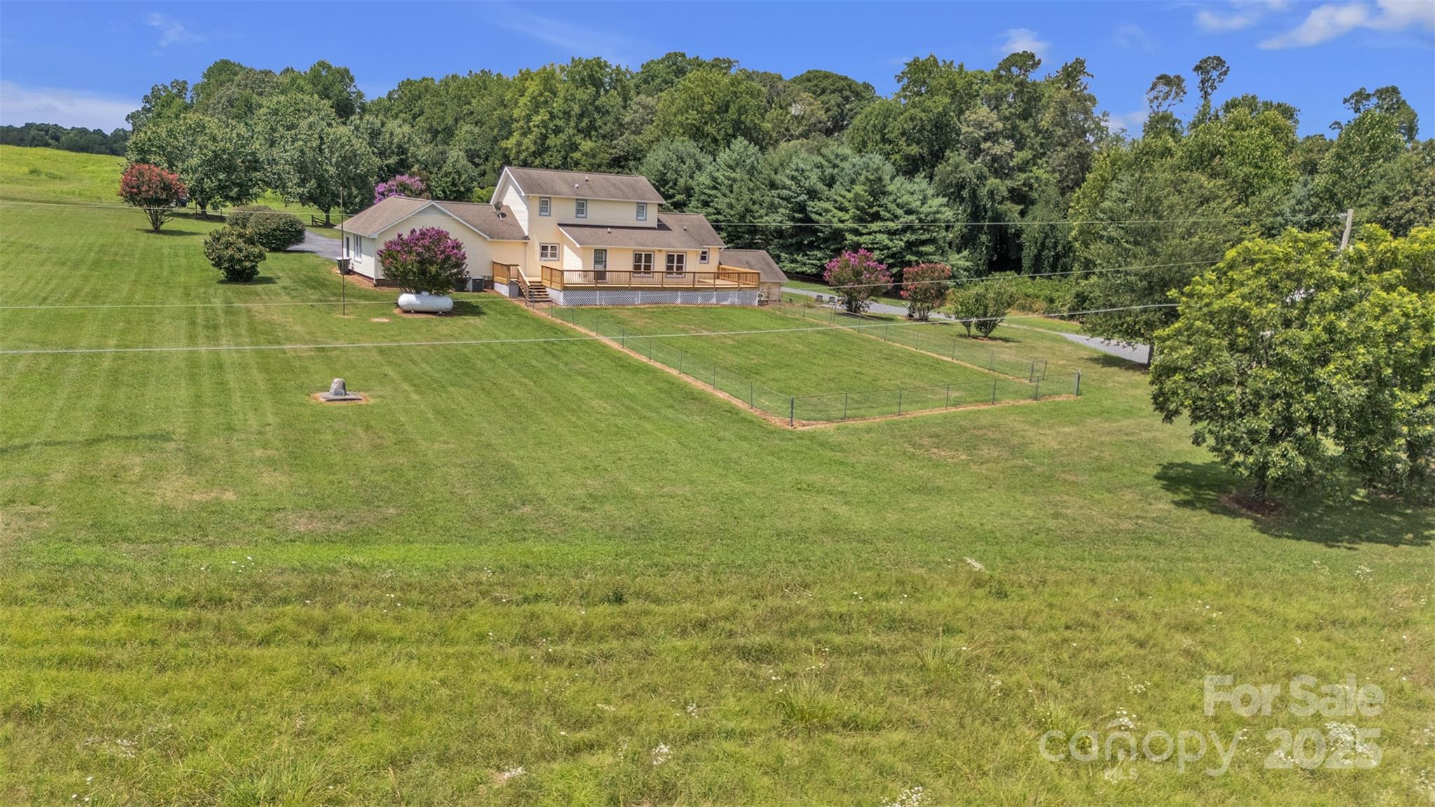 1144 Old Mountain Road — Statesville