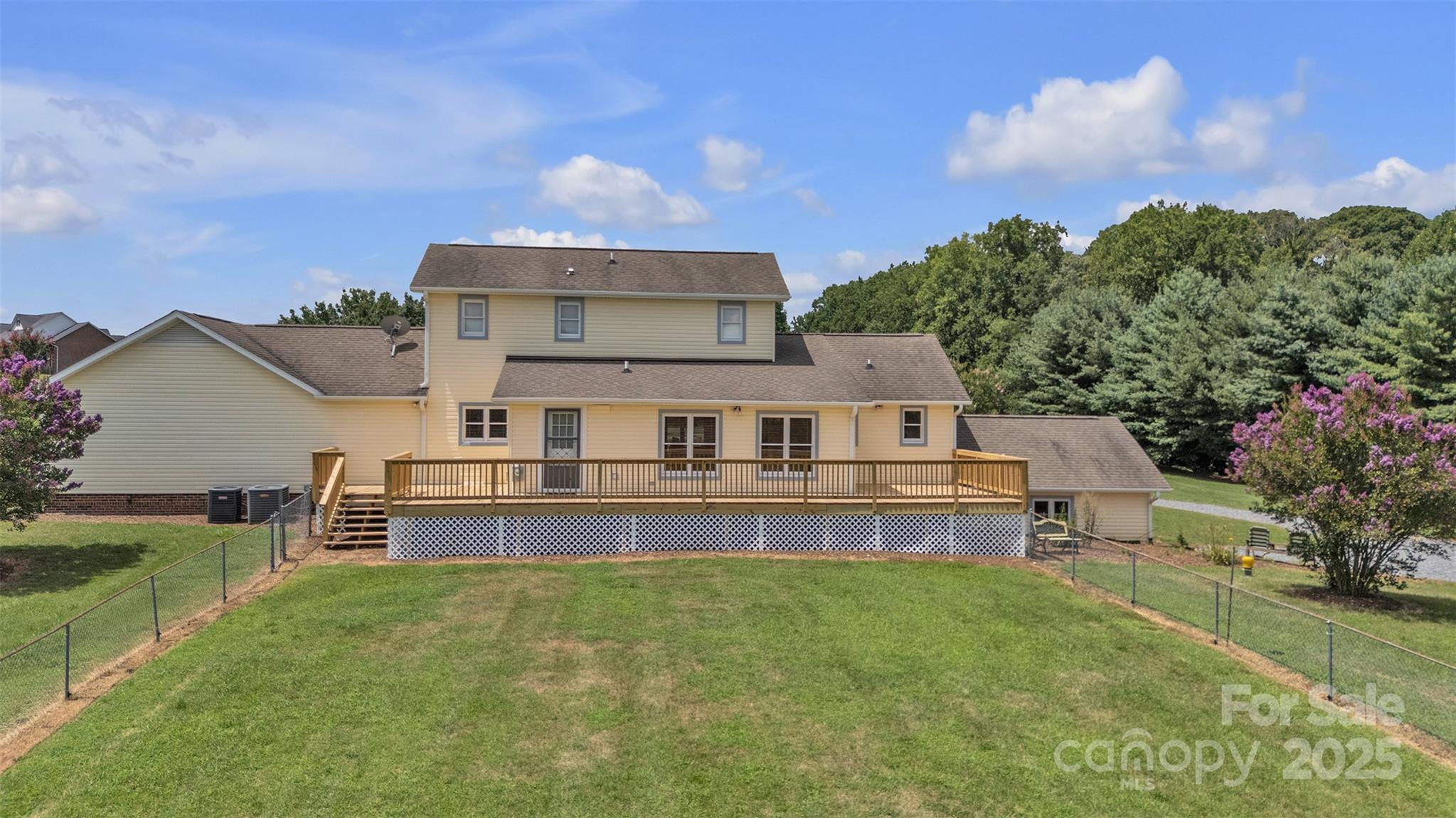 1144 Old Mountain Road — Statesville