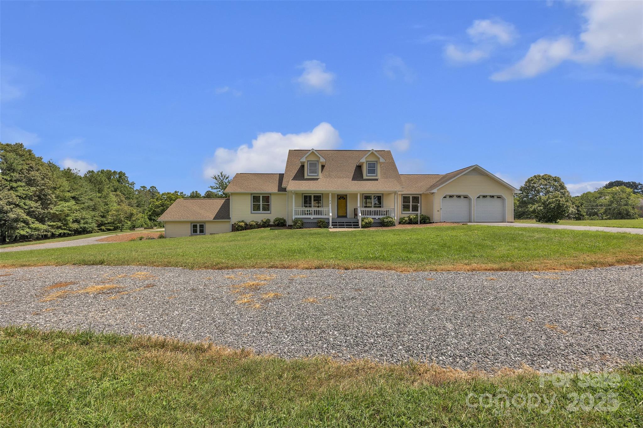 1144 Old Mountain Road — Statesville
