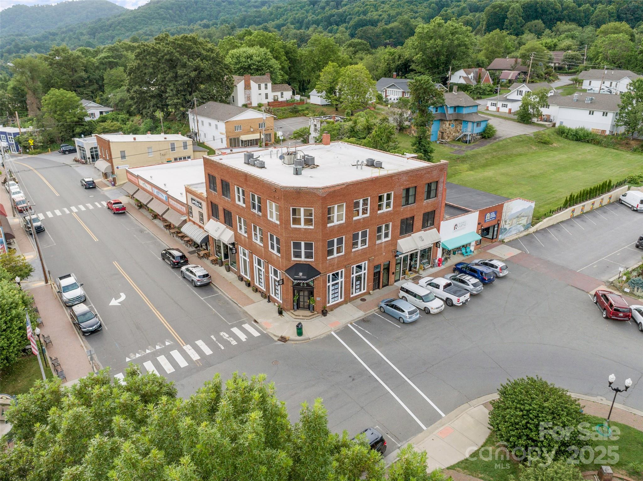 5 Town Square #204 — Burnsville