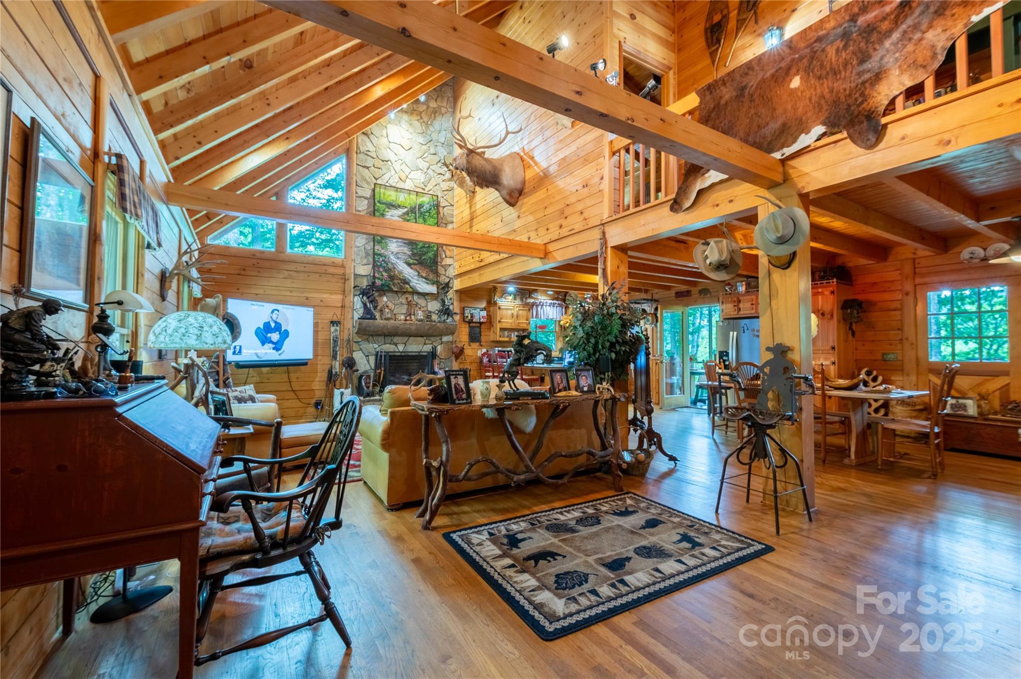 238 Falling Water Drive — Burnsville
