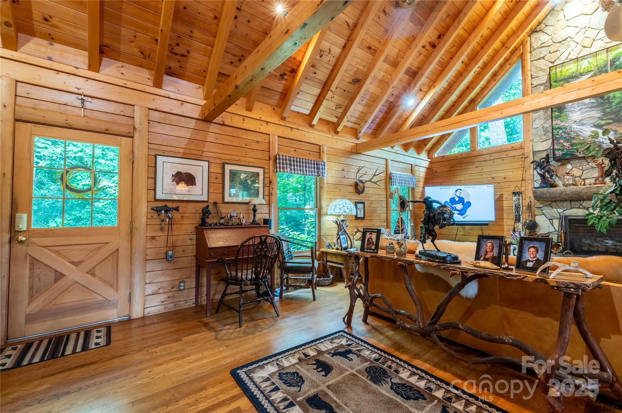 238 Falling Water Drive — Burnsville