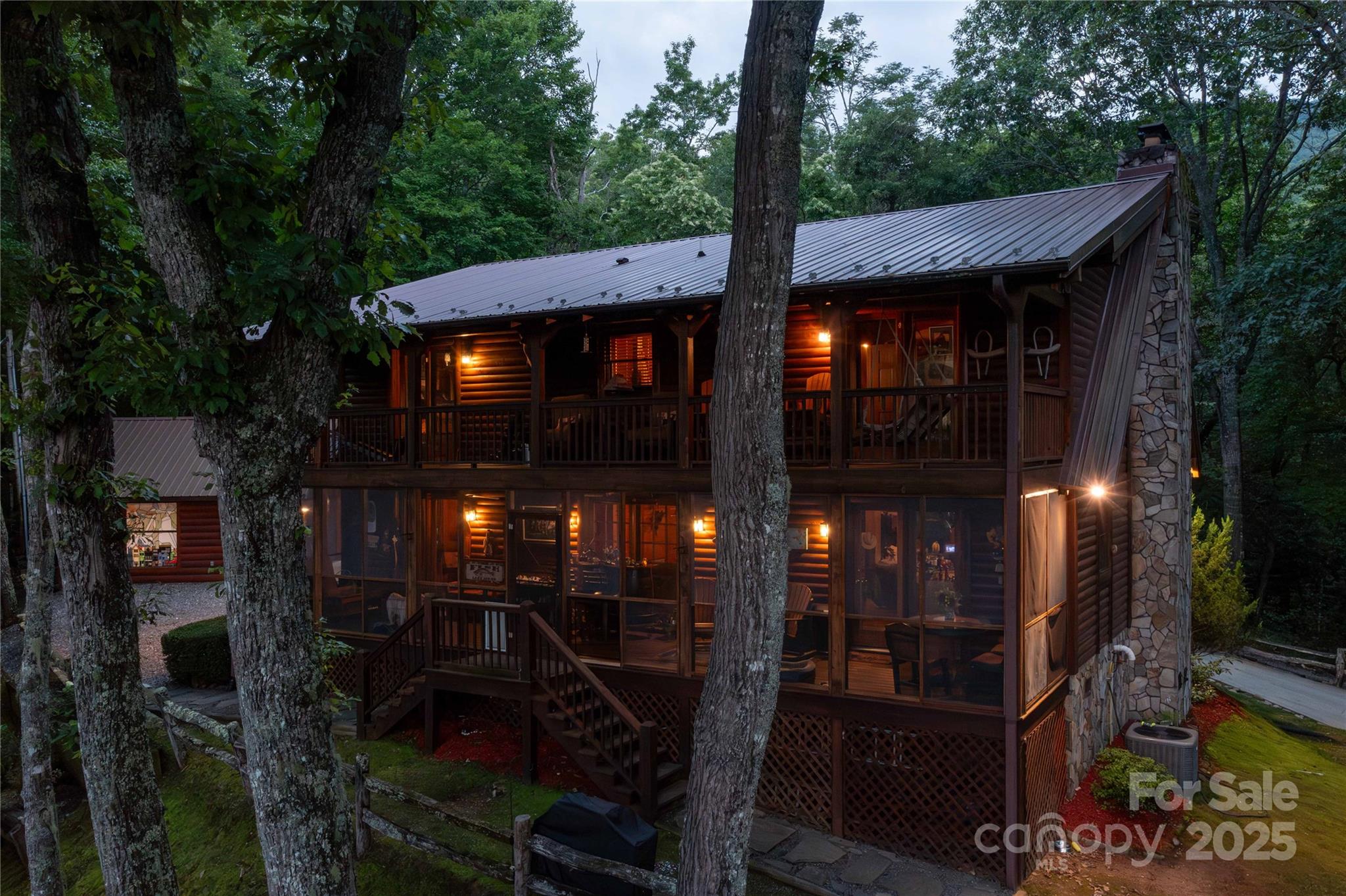 238 Falling Water Drive — Burnsville