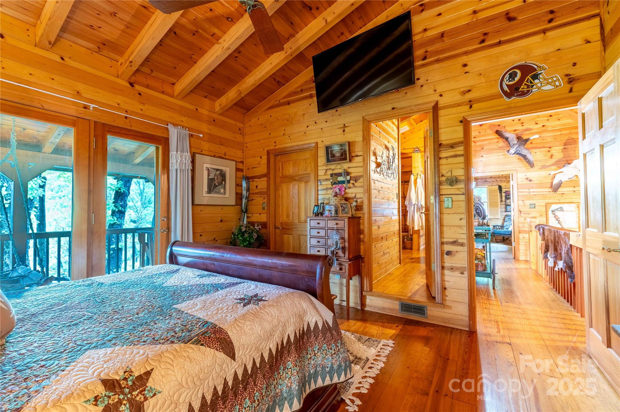 238 Falling Water Drive — Burnsville