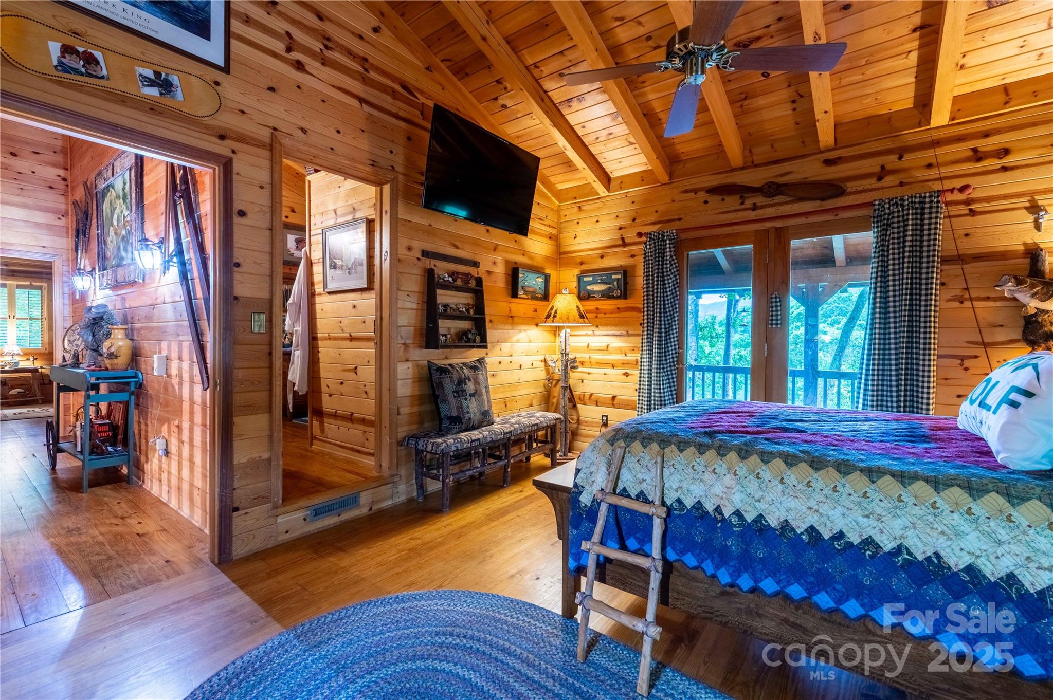 238 Falling Water Drive — Burnsville