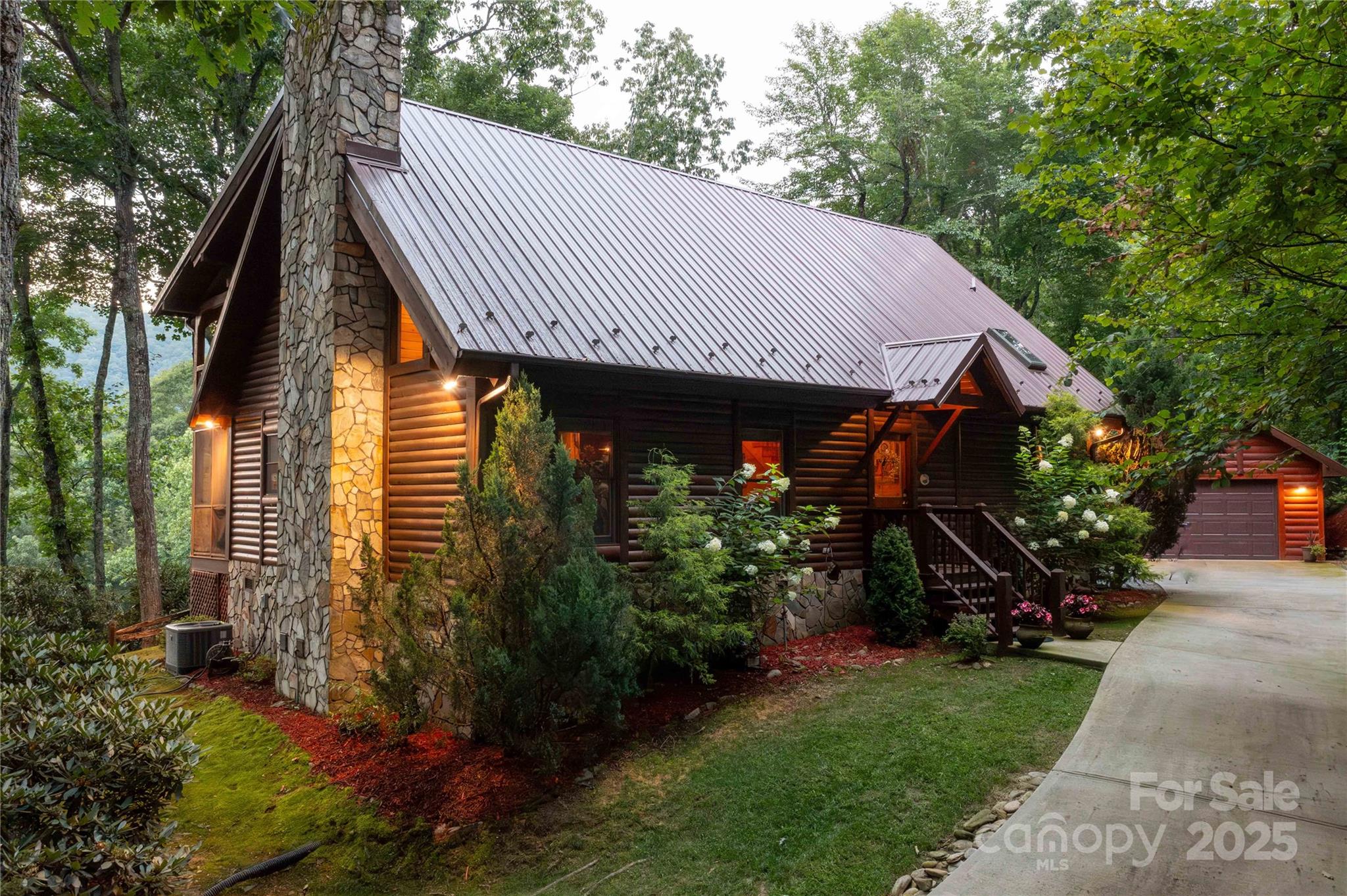 238 Falling Water Drive — Burnsville