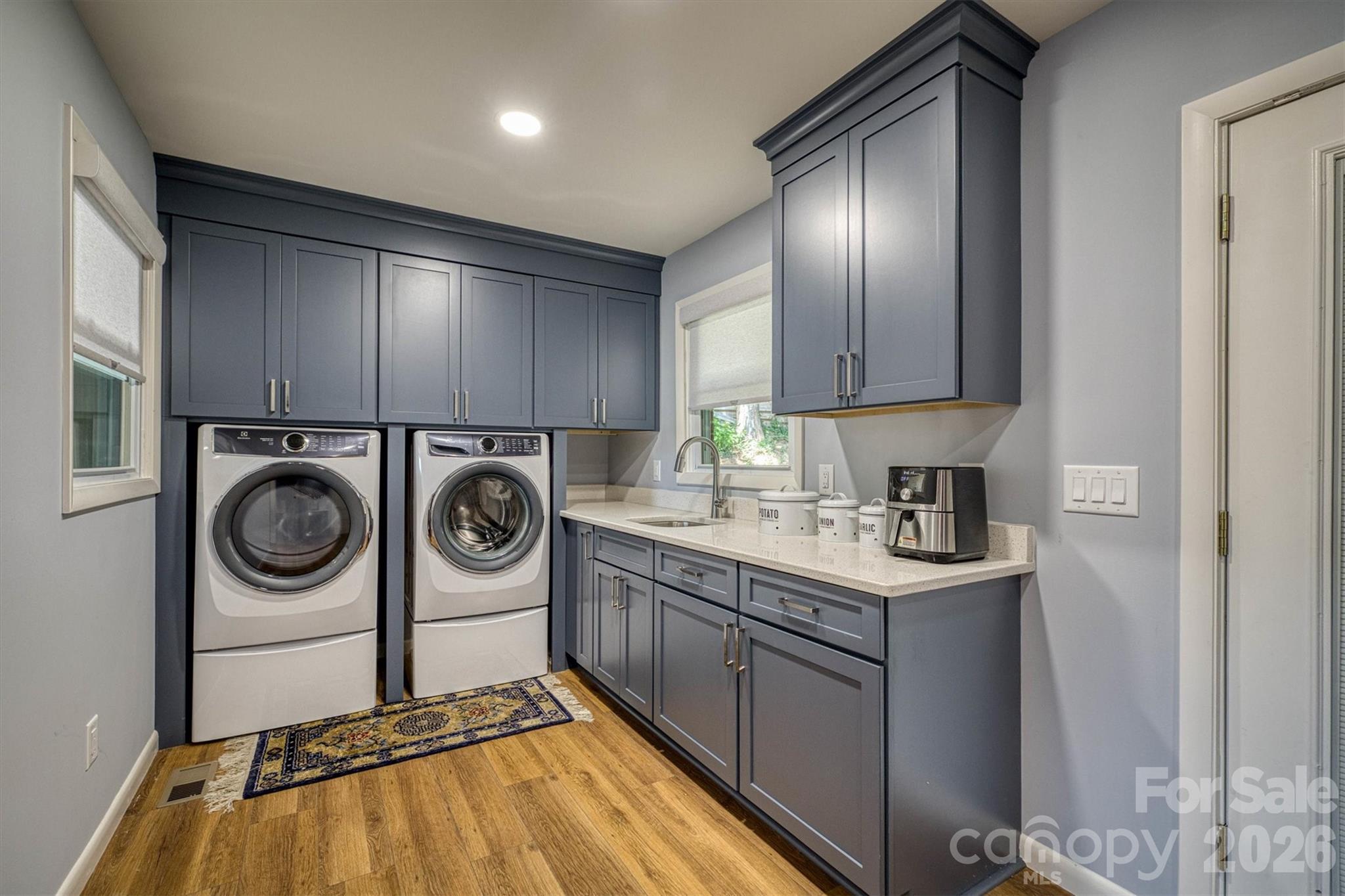 214 Howard Street — Morganton