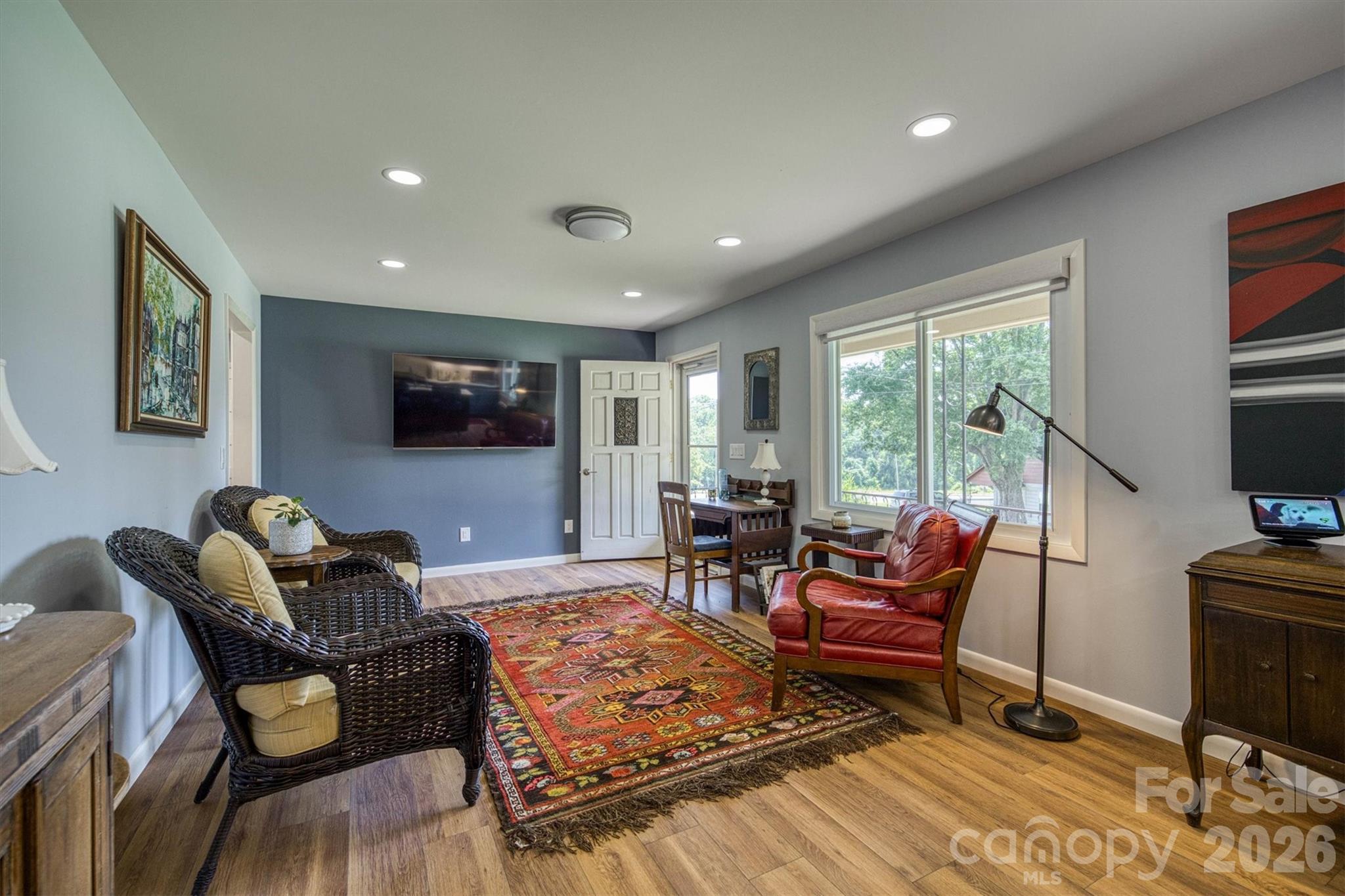 214 Howard Street — Morganton