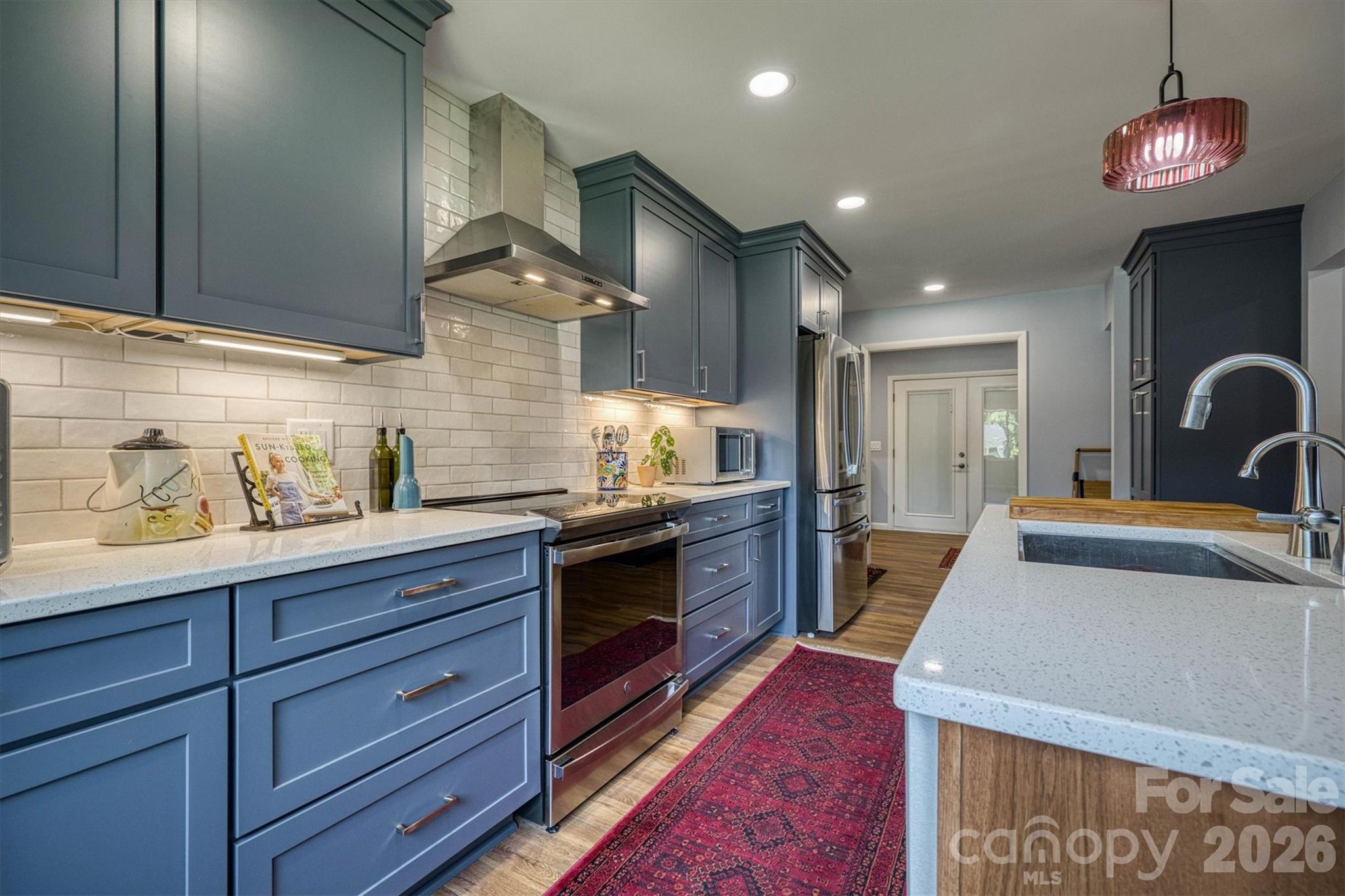 214 Howard Street — Morganton