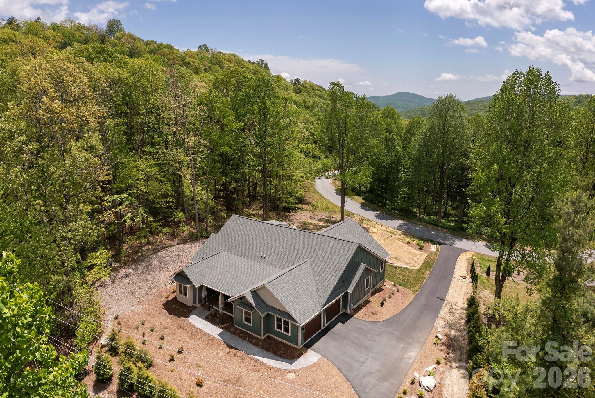634 Hollybrook Drive — Flat Rock