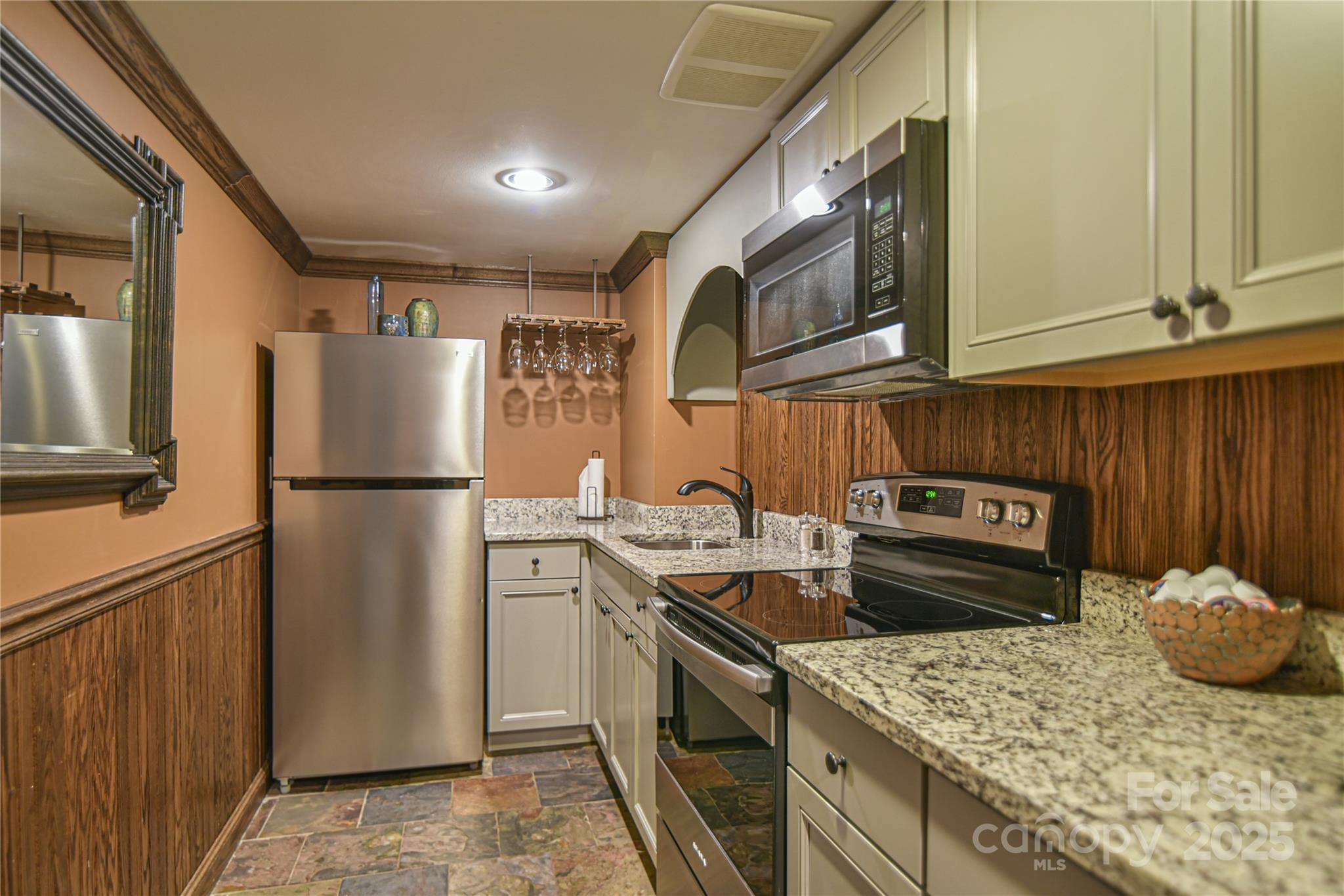 409 North Fork Road — Black Mountain
