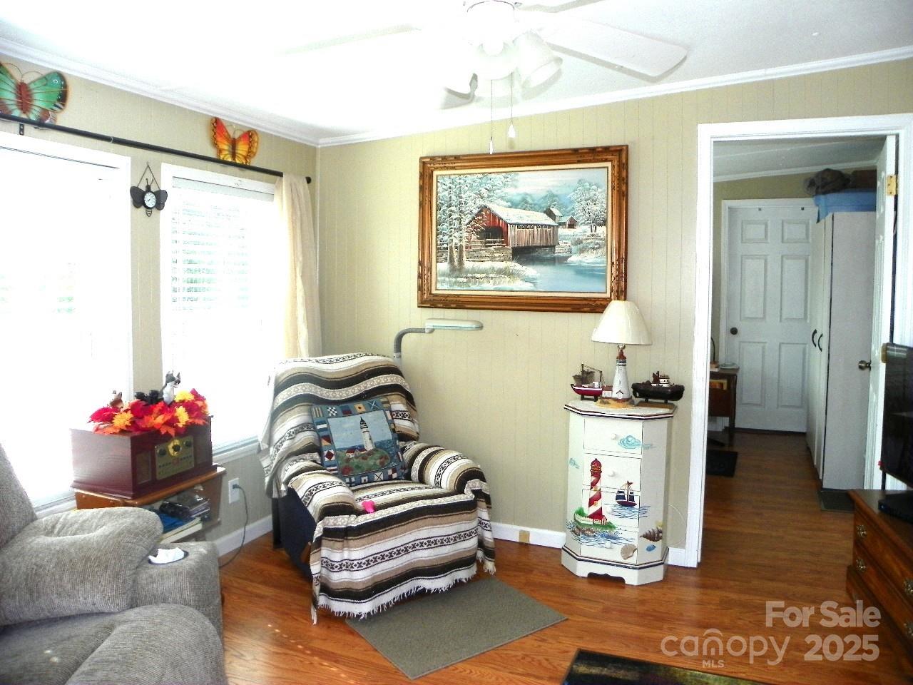 218 Cardinal Drive — New London