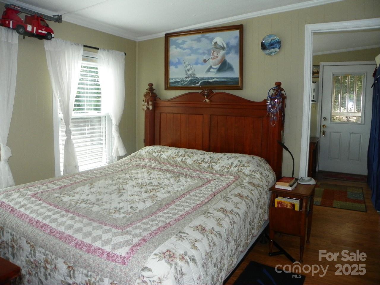 218 Cardinal Drive — New London