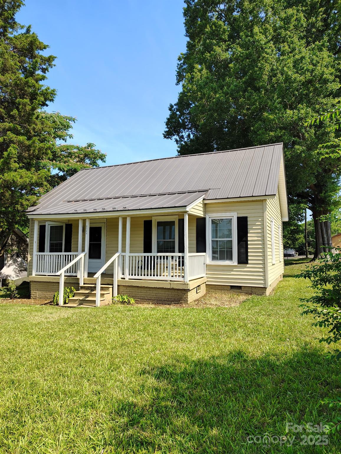 8504 Moores Chapel Road — Charlotte