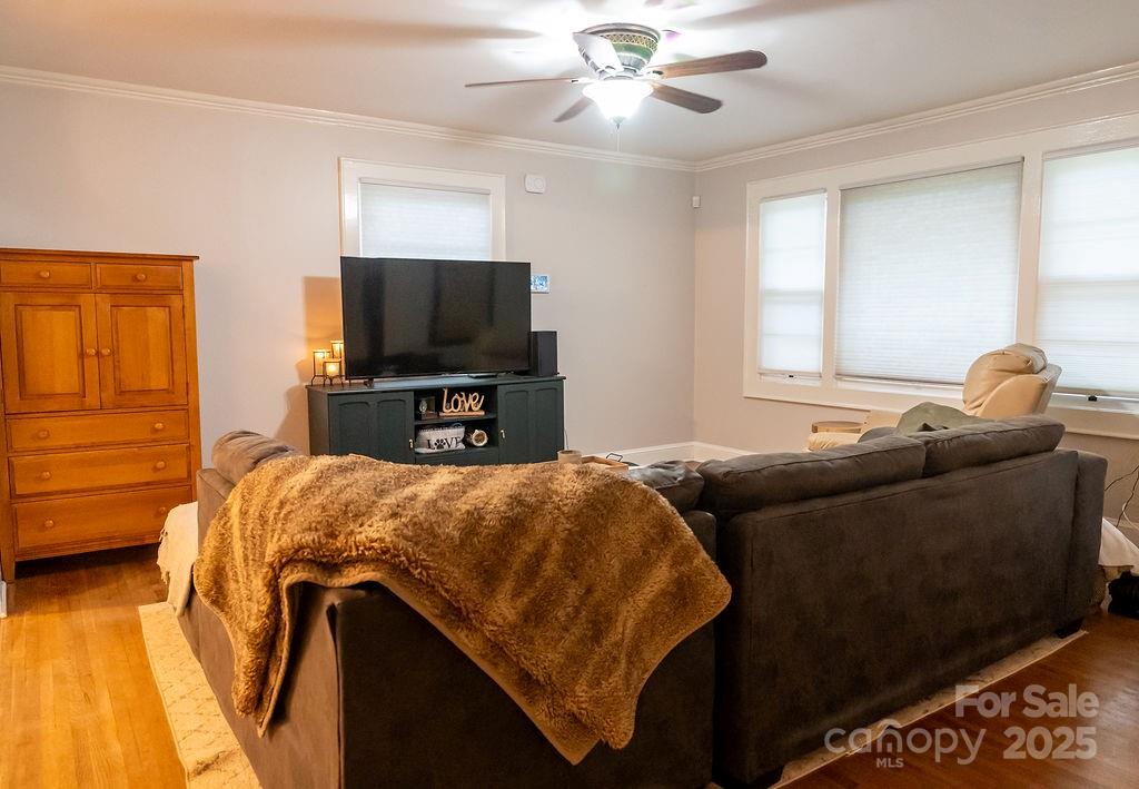 1700 Oakwood Avenue — Kannapolis