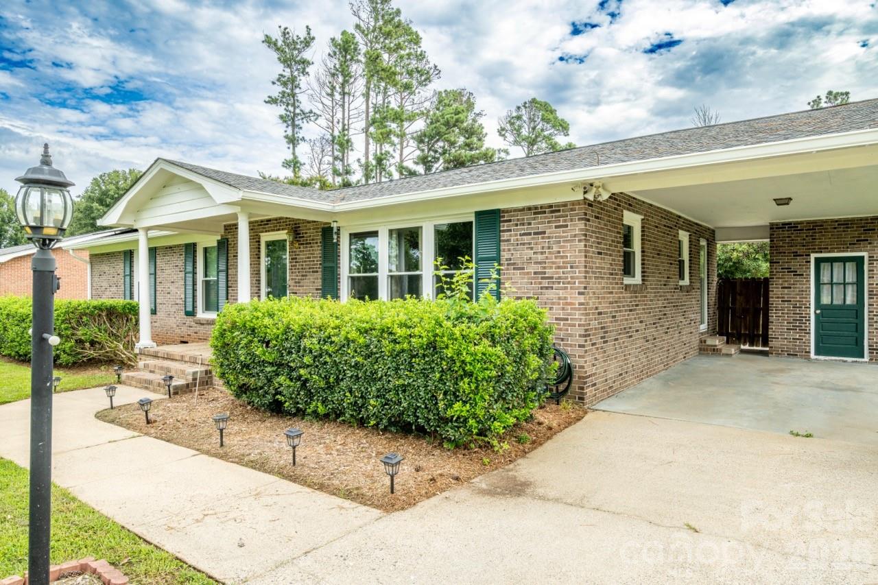 753 Schuyler Drive — Rock Hill