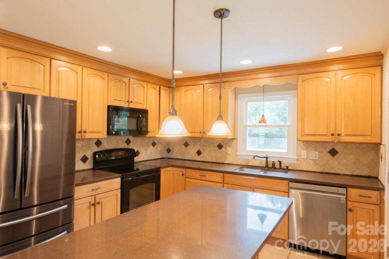 753 Schuyler Drive — Rock Hill