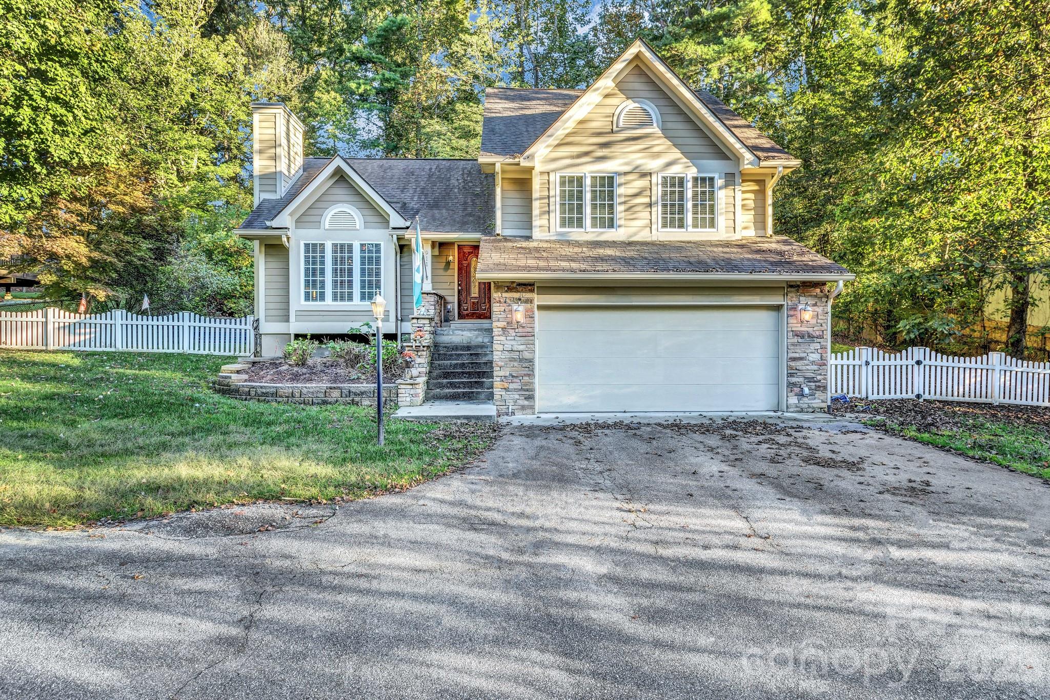 911 Fanning Bridge Road — Fletcher