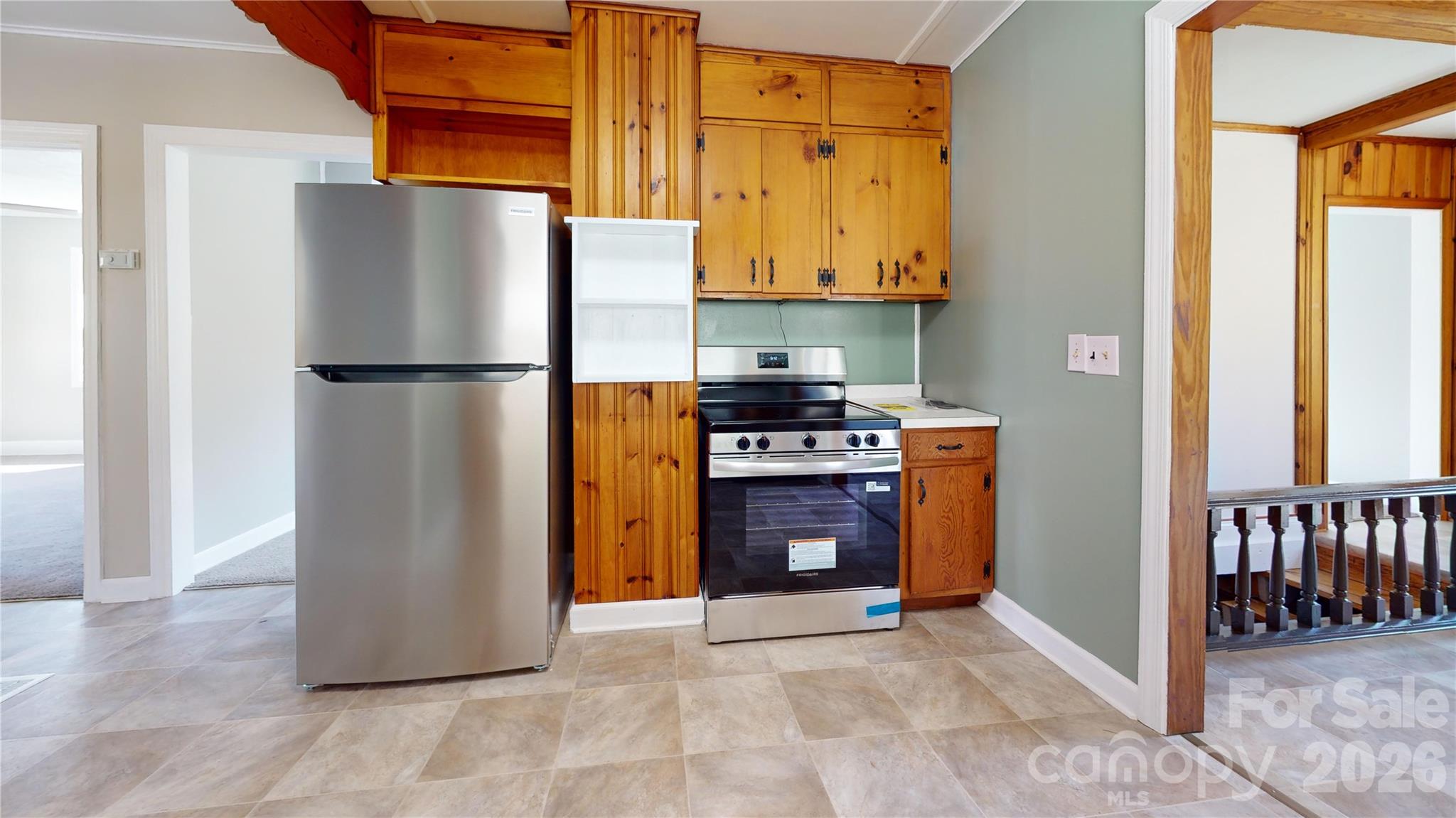 882 Poison Cove Road — Clyde