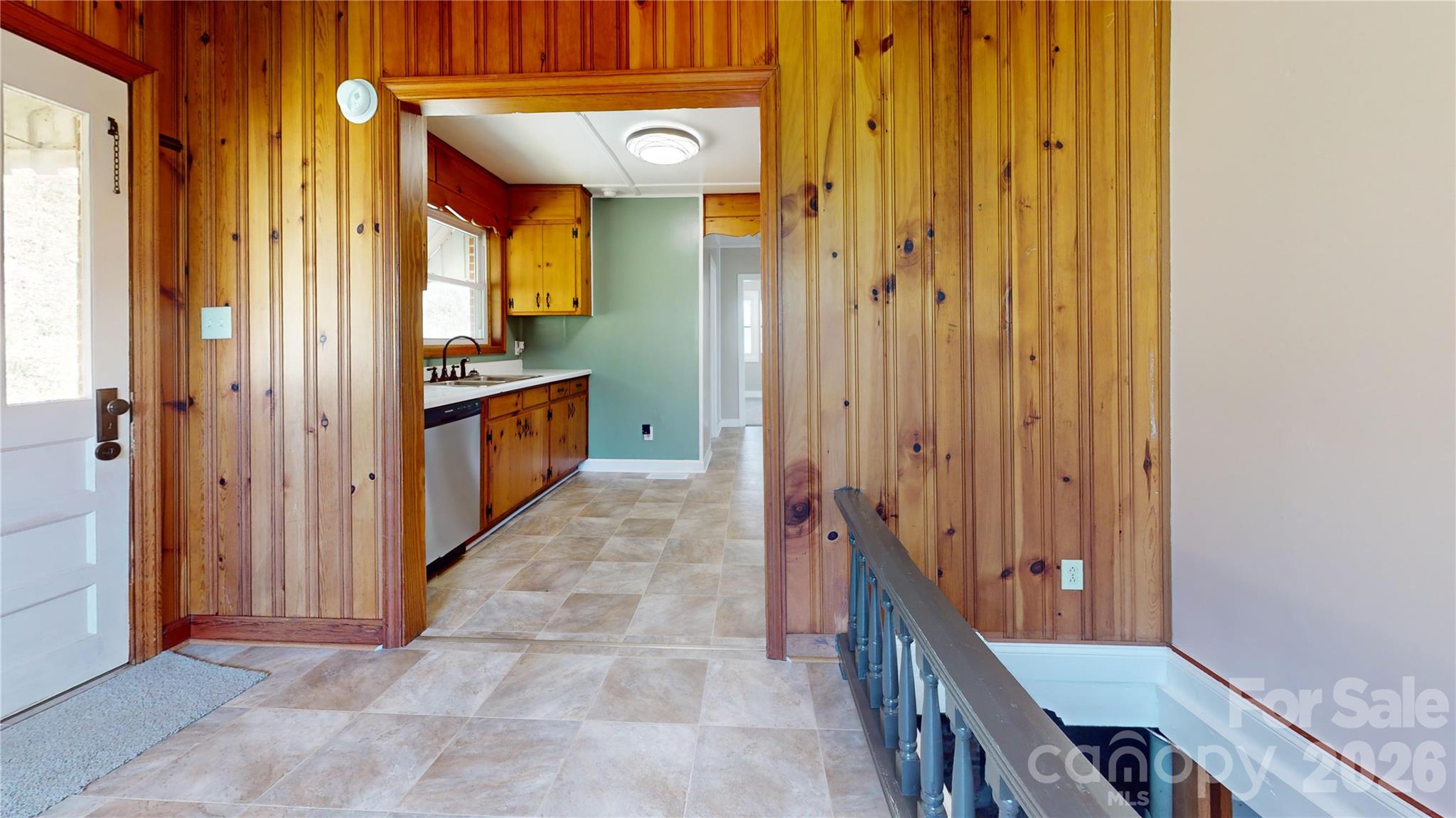 882 Poison Cove Road — Clyde
