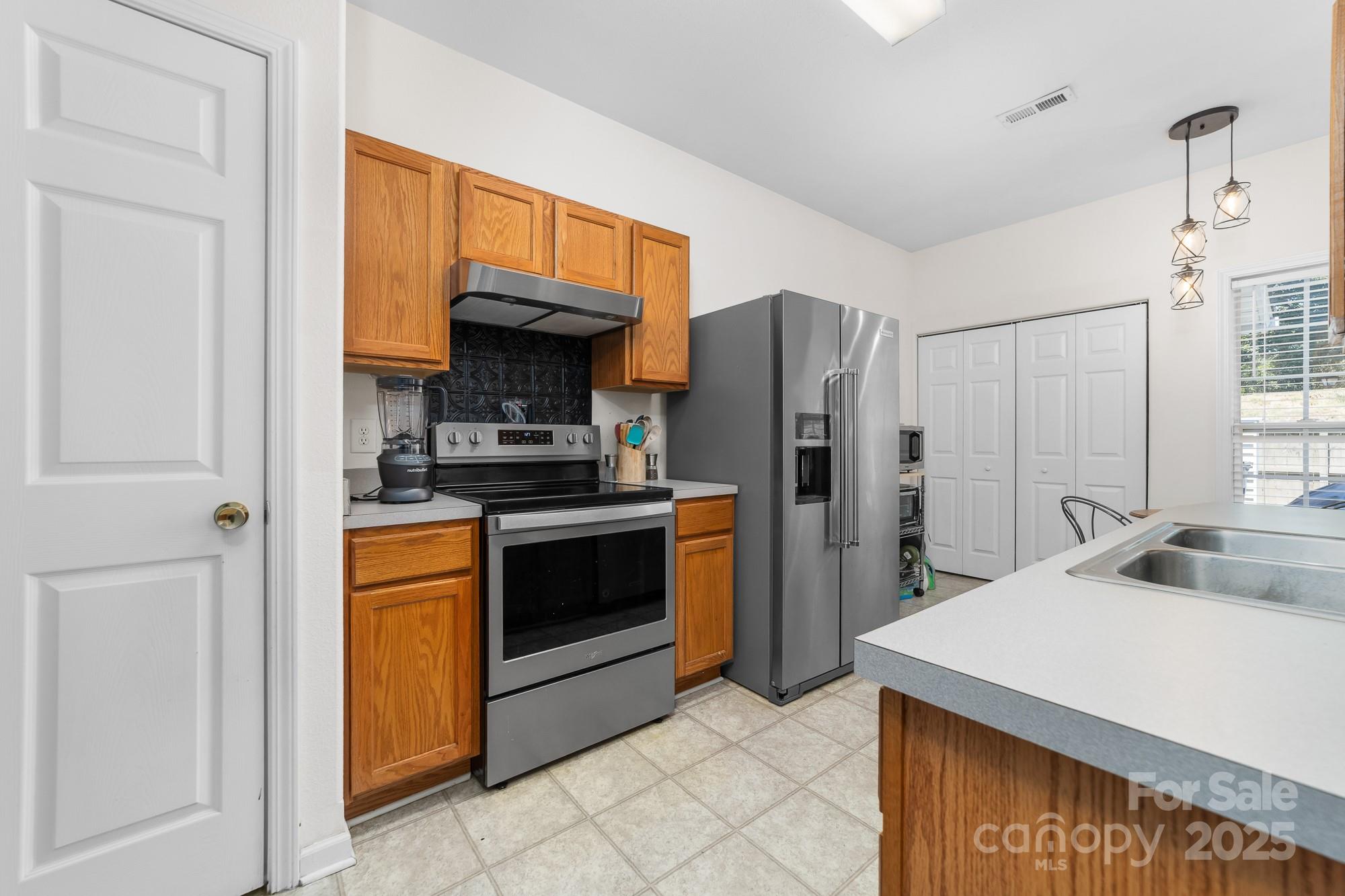 4313 Eaves Lane — Charlotte