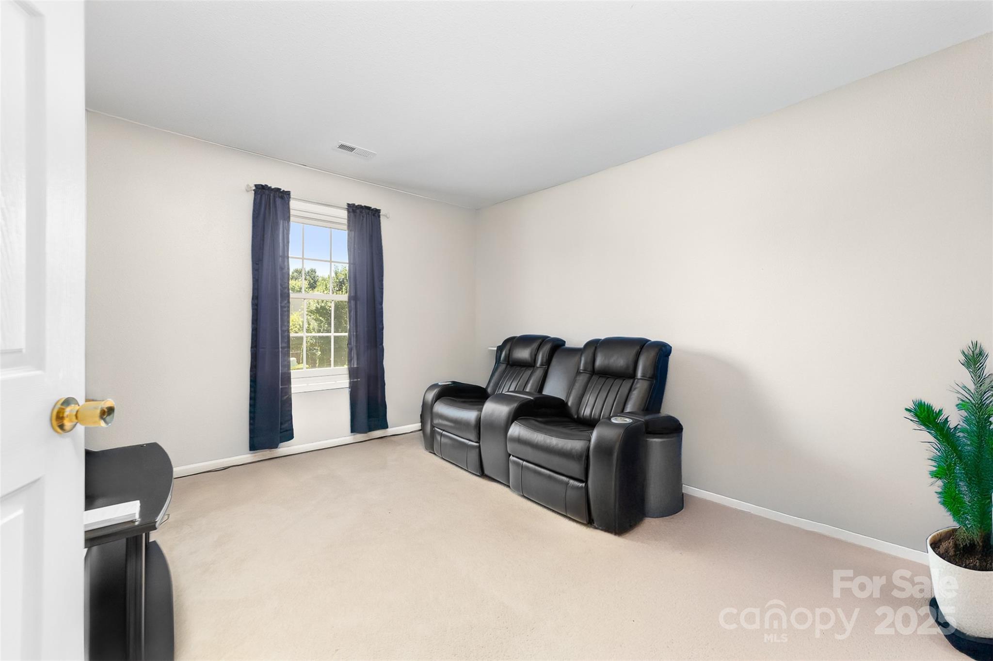 4313 Eaves Lane — Charlotte