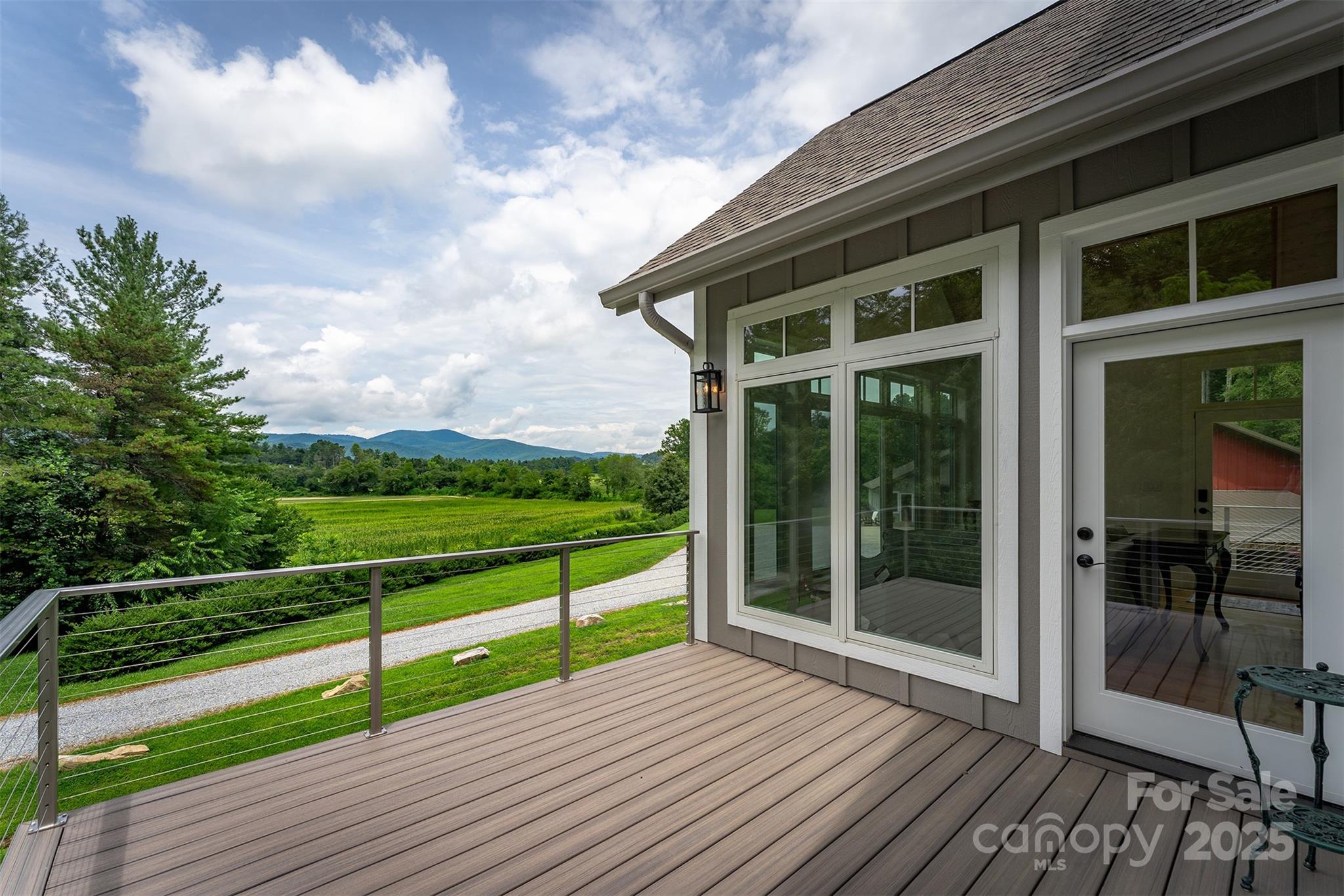 326 Golden Valley Drive — Hendersonville