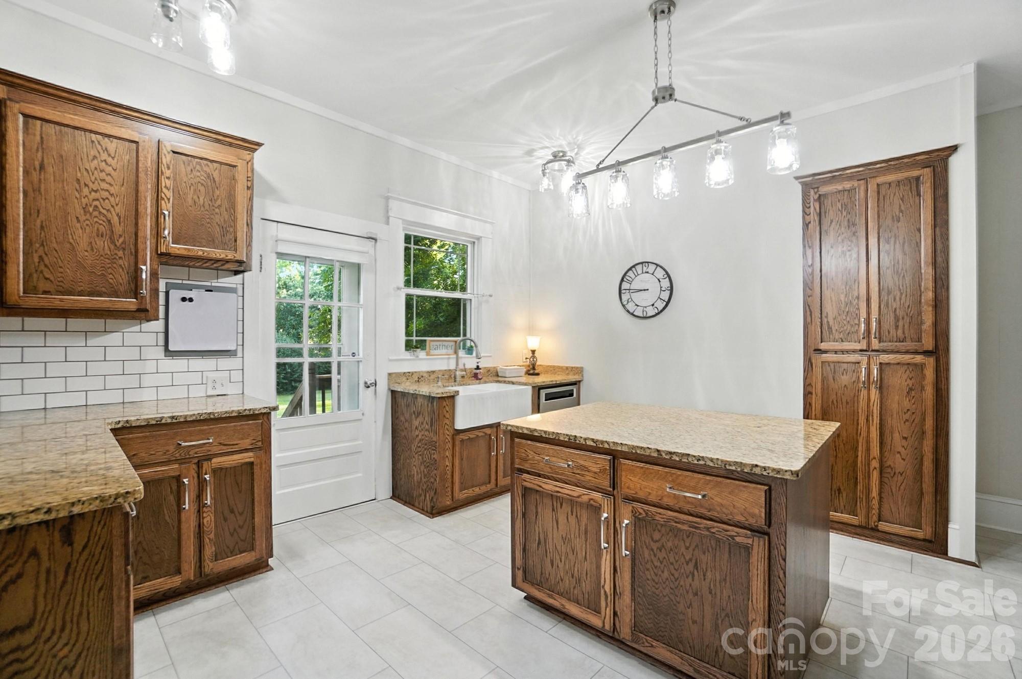 502 N Elm Street — Marshville