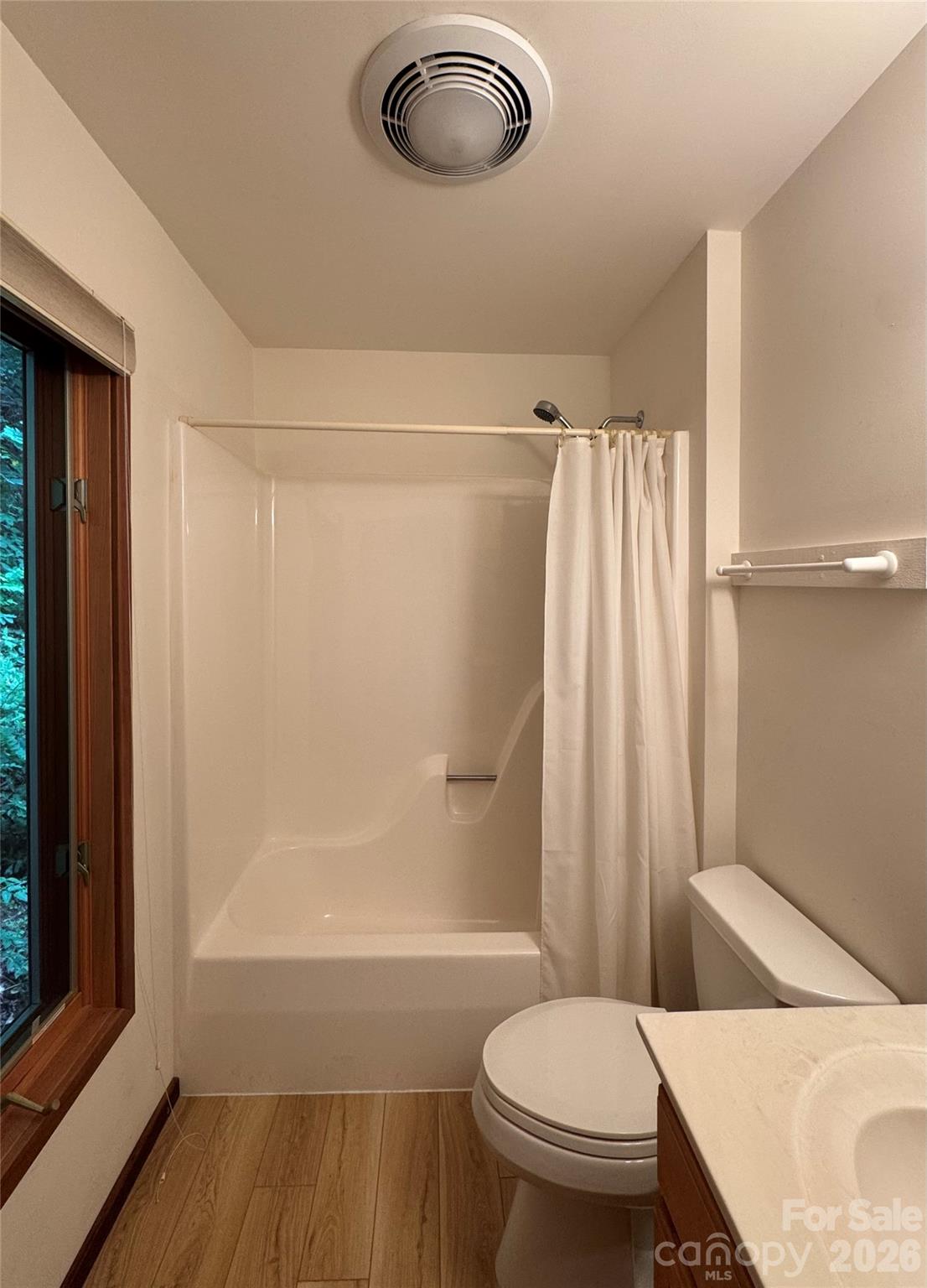 7 Winding Poplar Road — Black Mountain