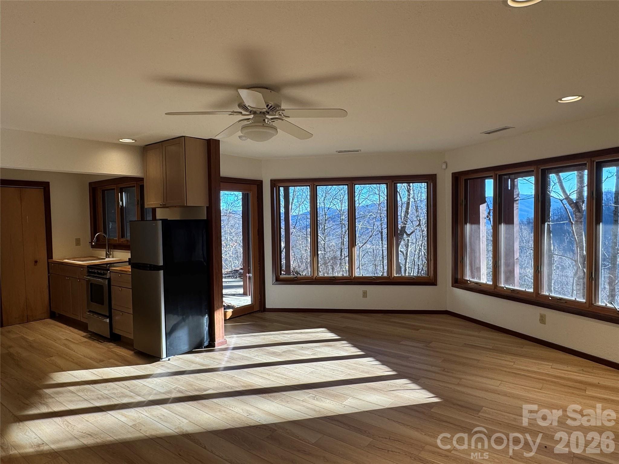 7 Winding Poplar Road — Black Mountain
