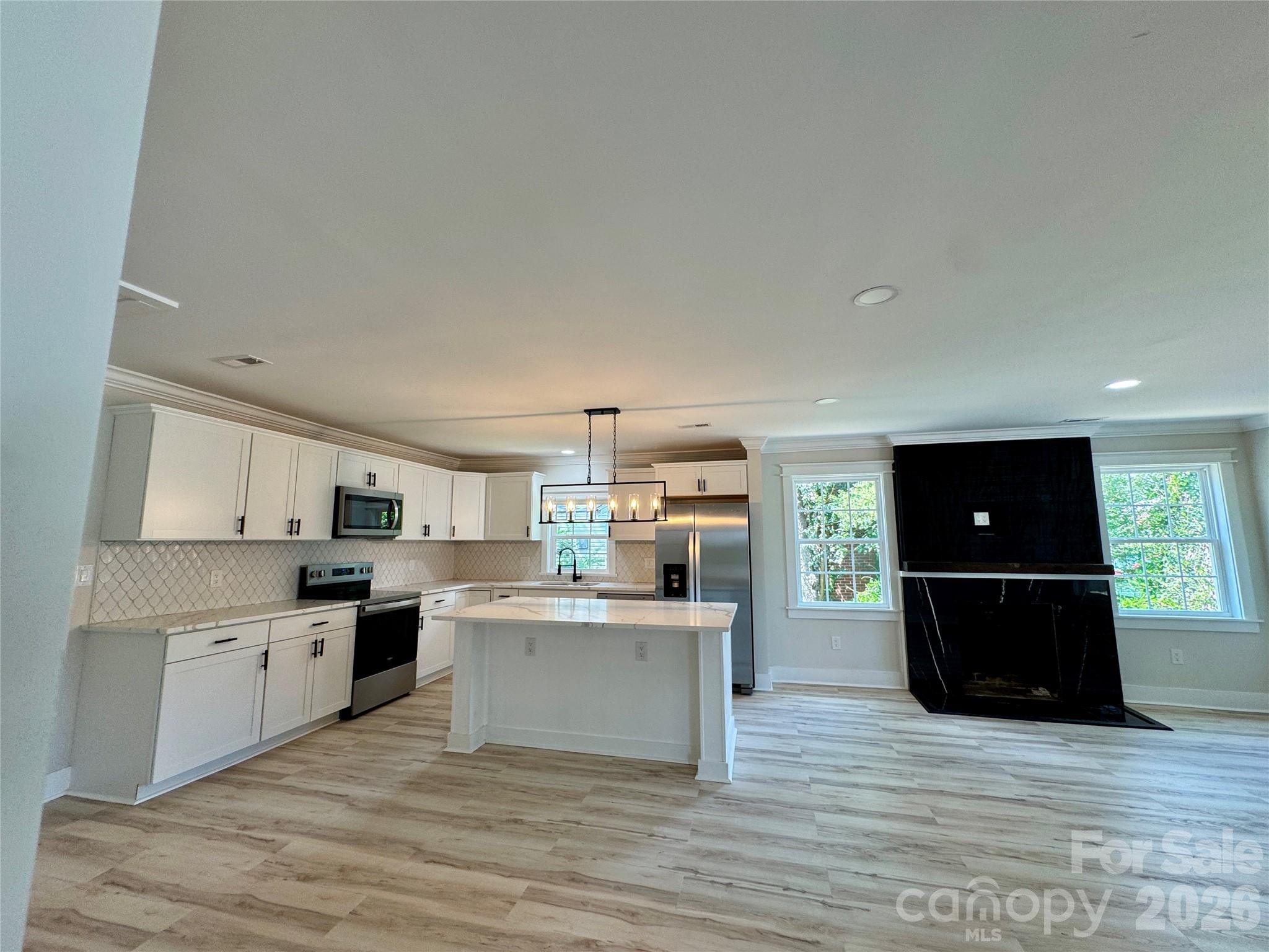 142 S Morrow Avenue — Albemarle