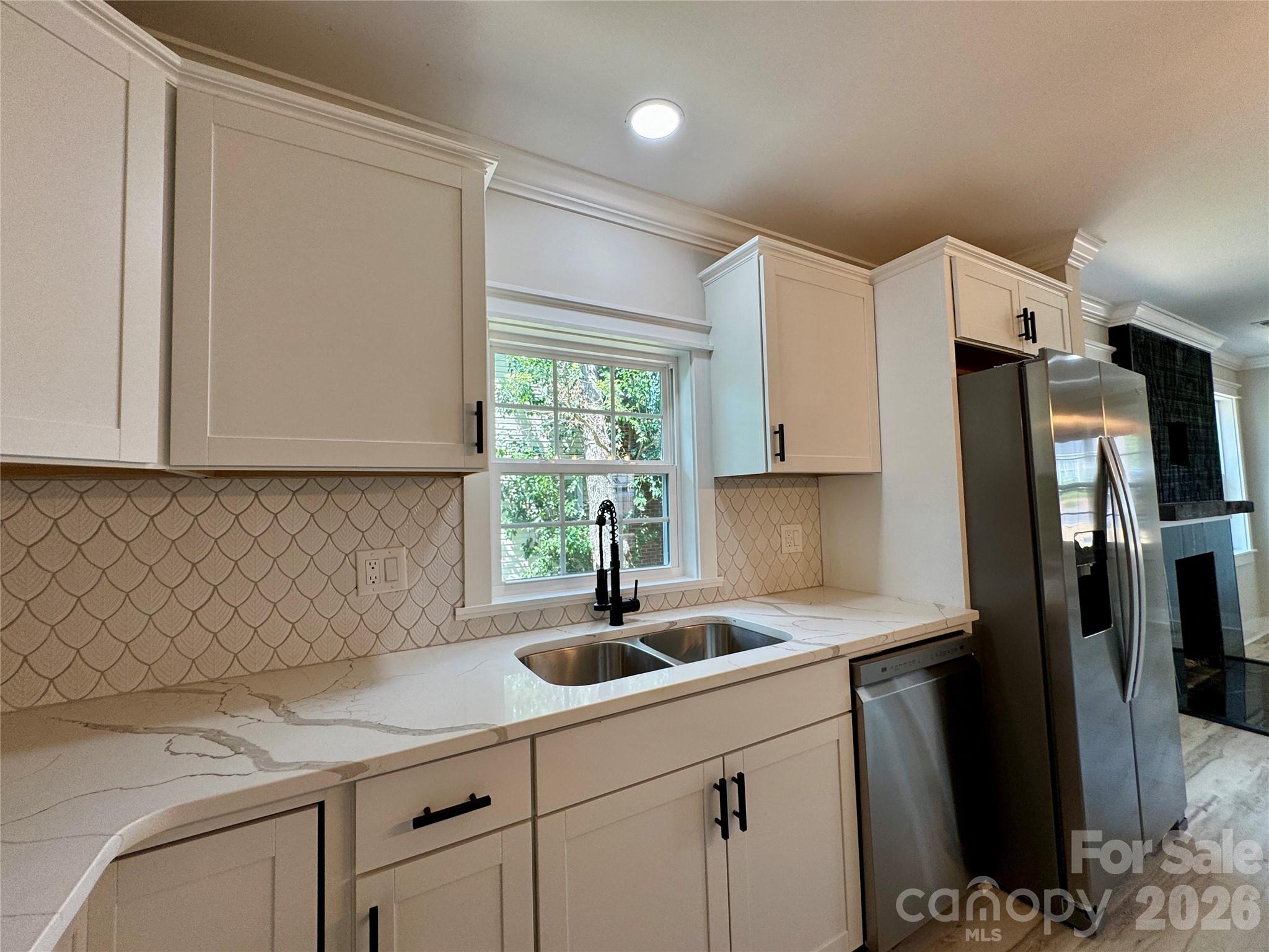 142 S Morrow Avenue — Albemarle